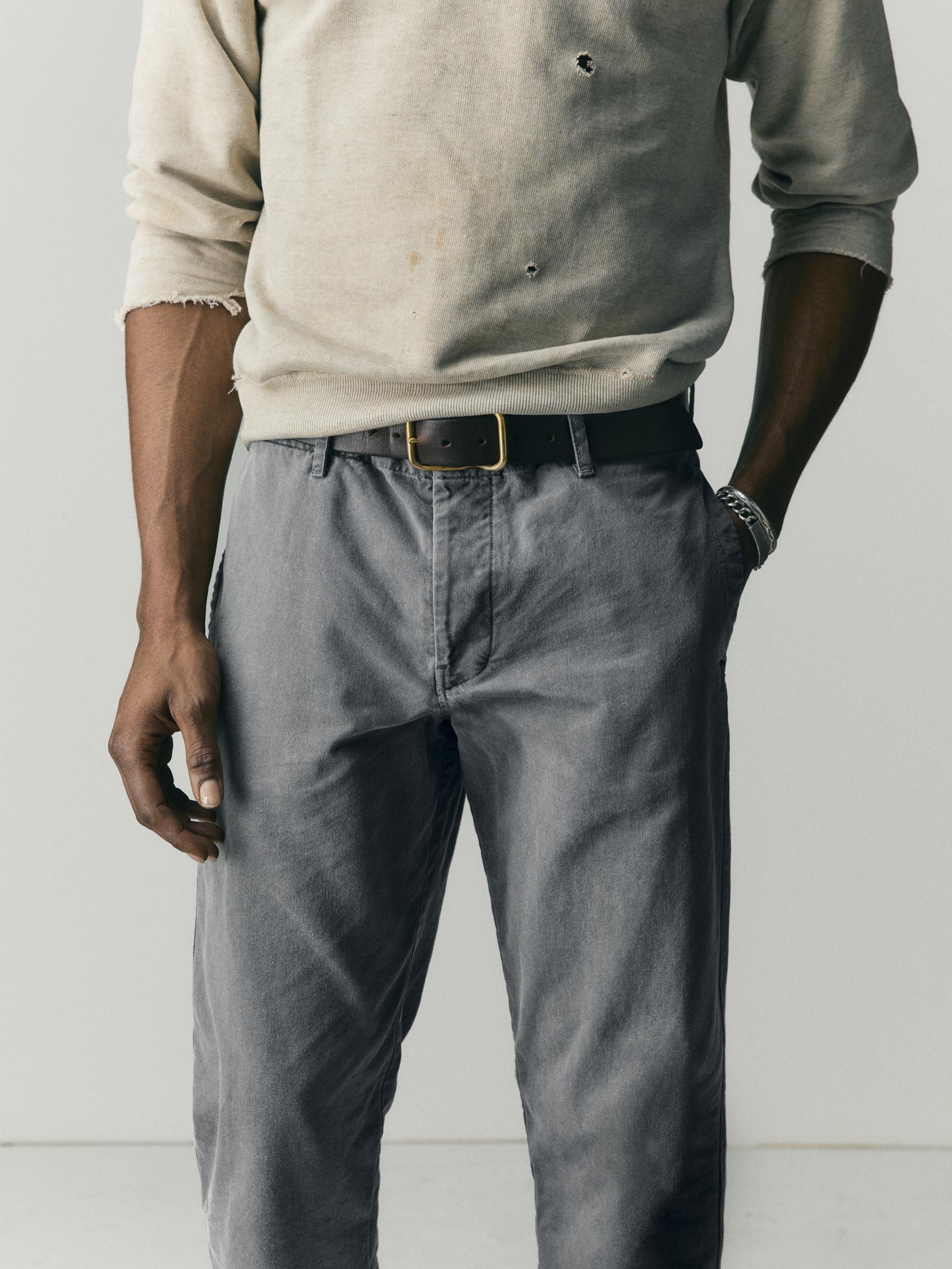 all american chino in faded black - Image 9