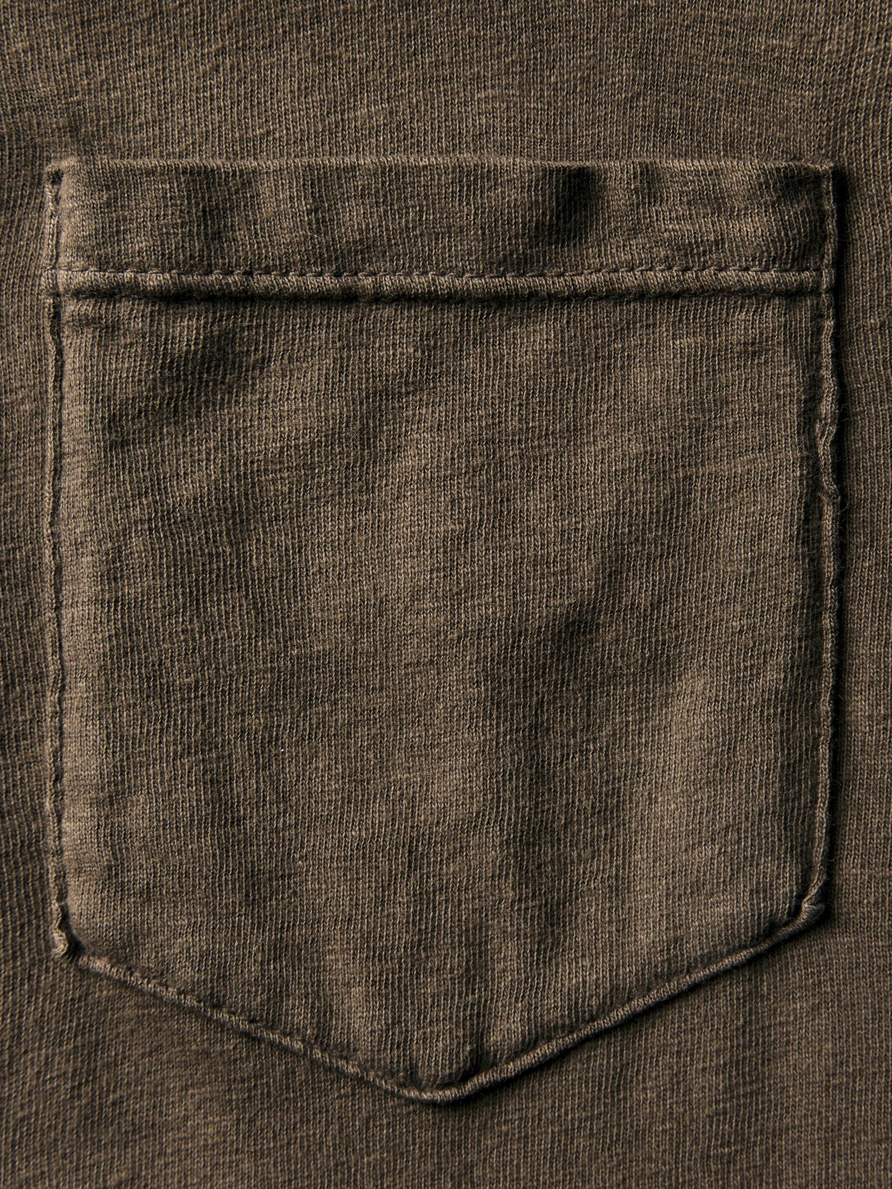 brown knit pocket tee - Image 6