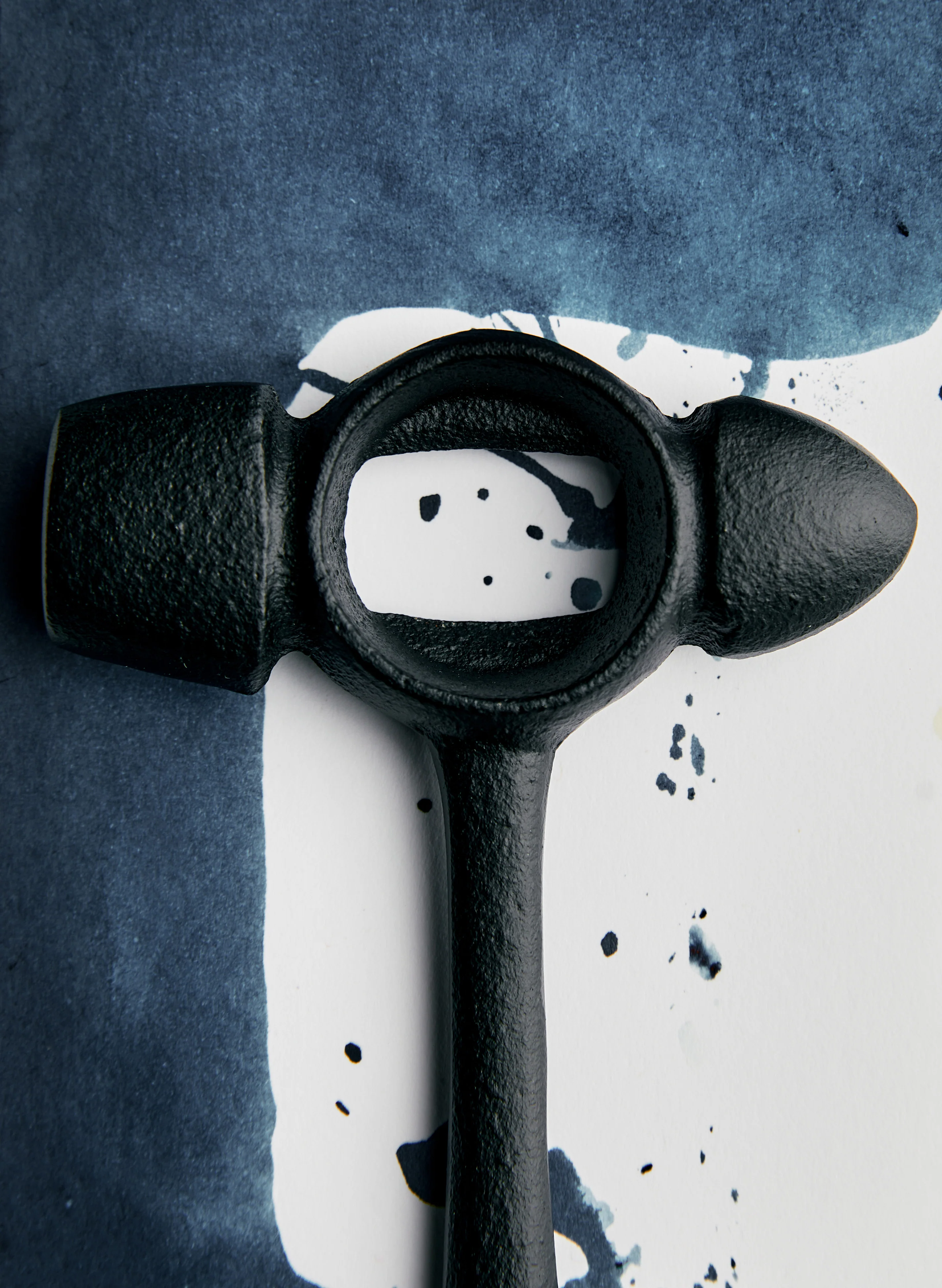 cast iron hammer bottle opener - Image 3
