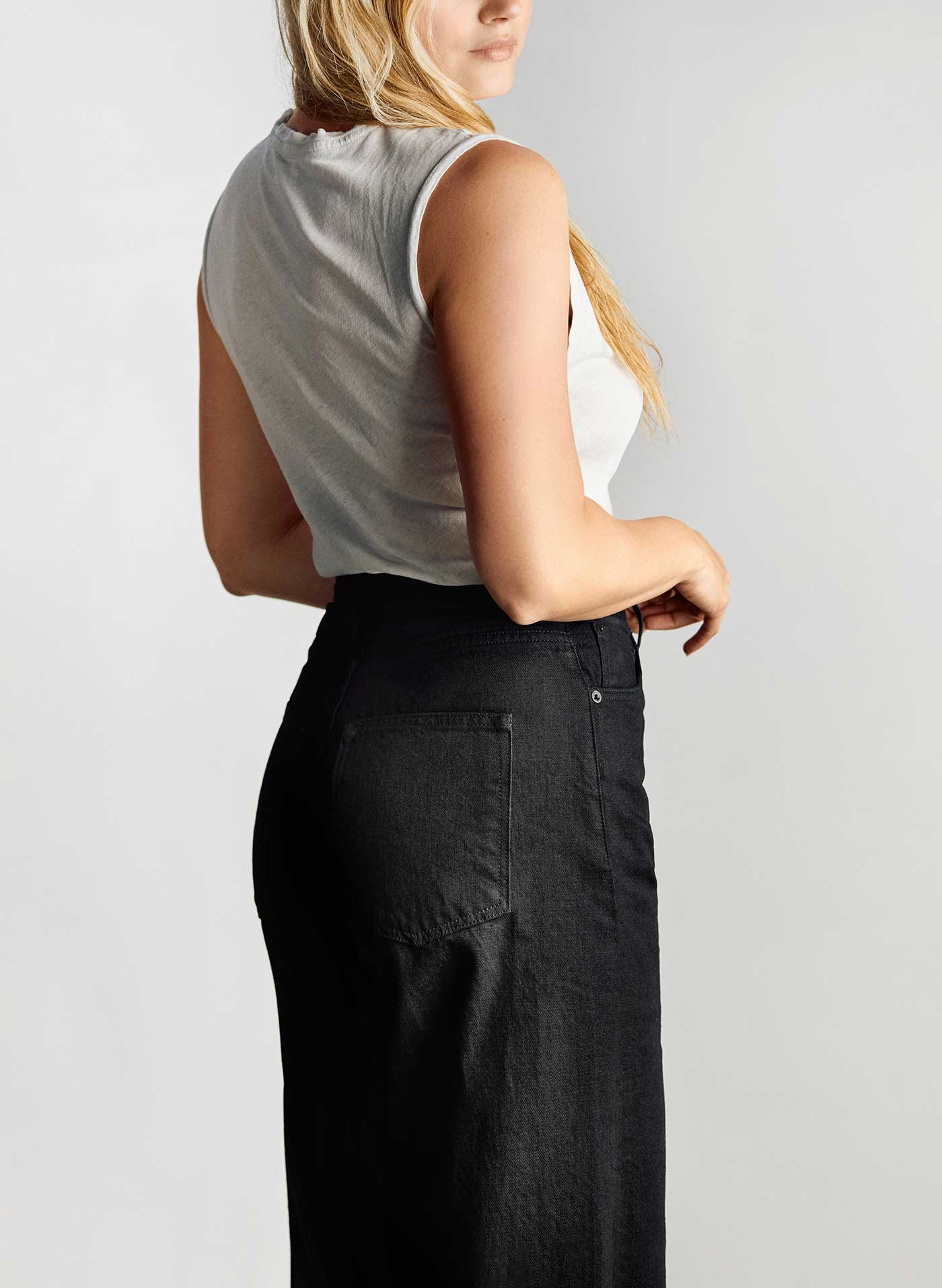 catherine black selvage rinse - Image 8
