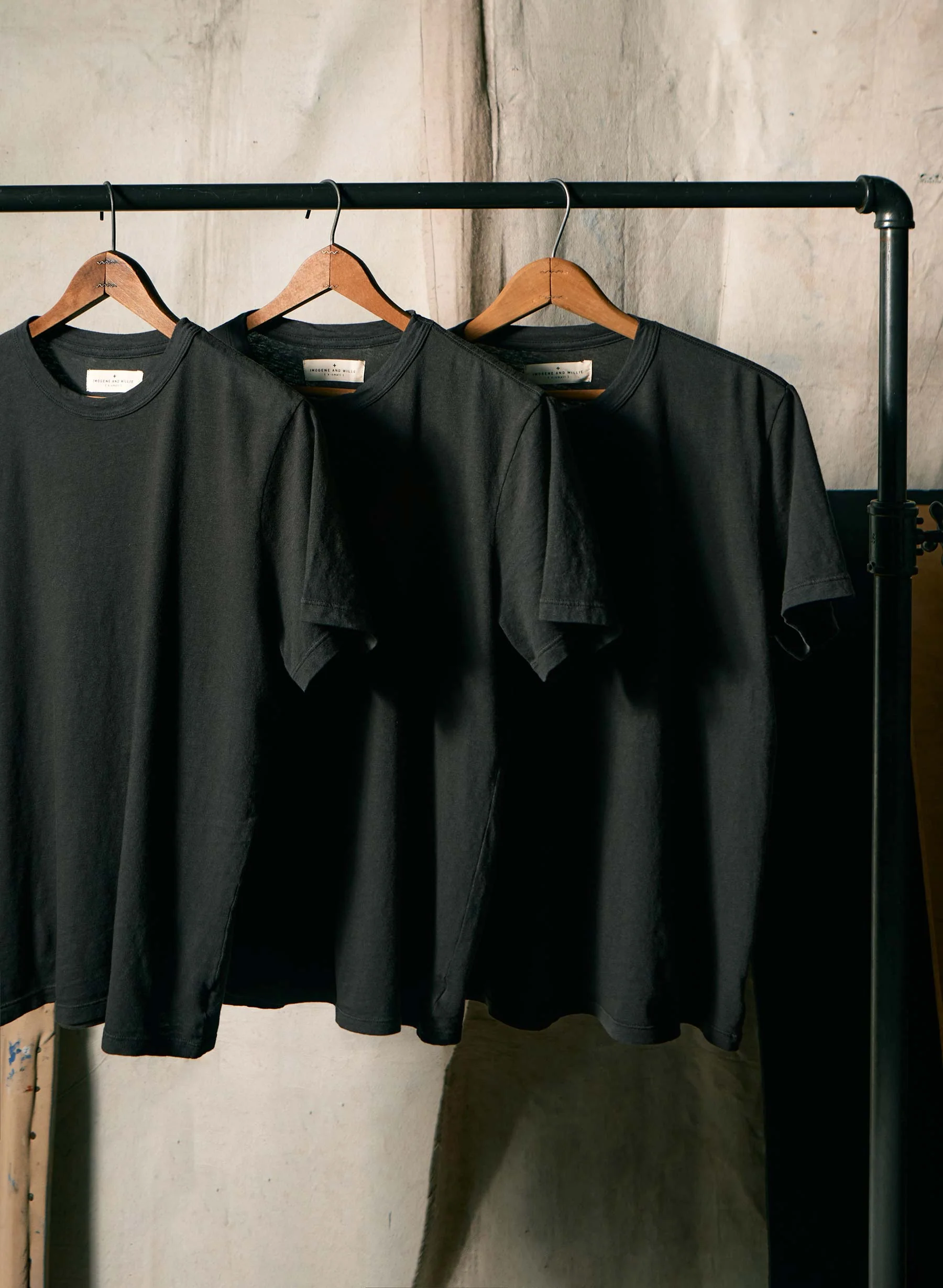 classic knit faded black crew - Image 3