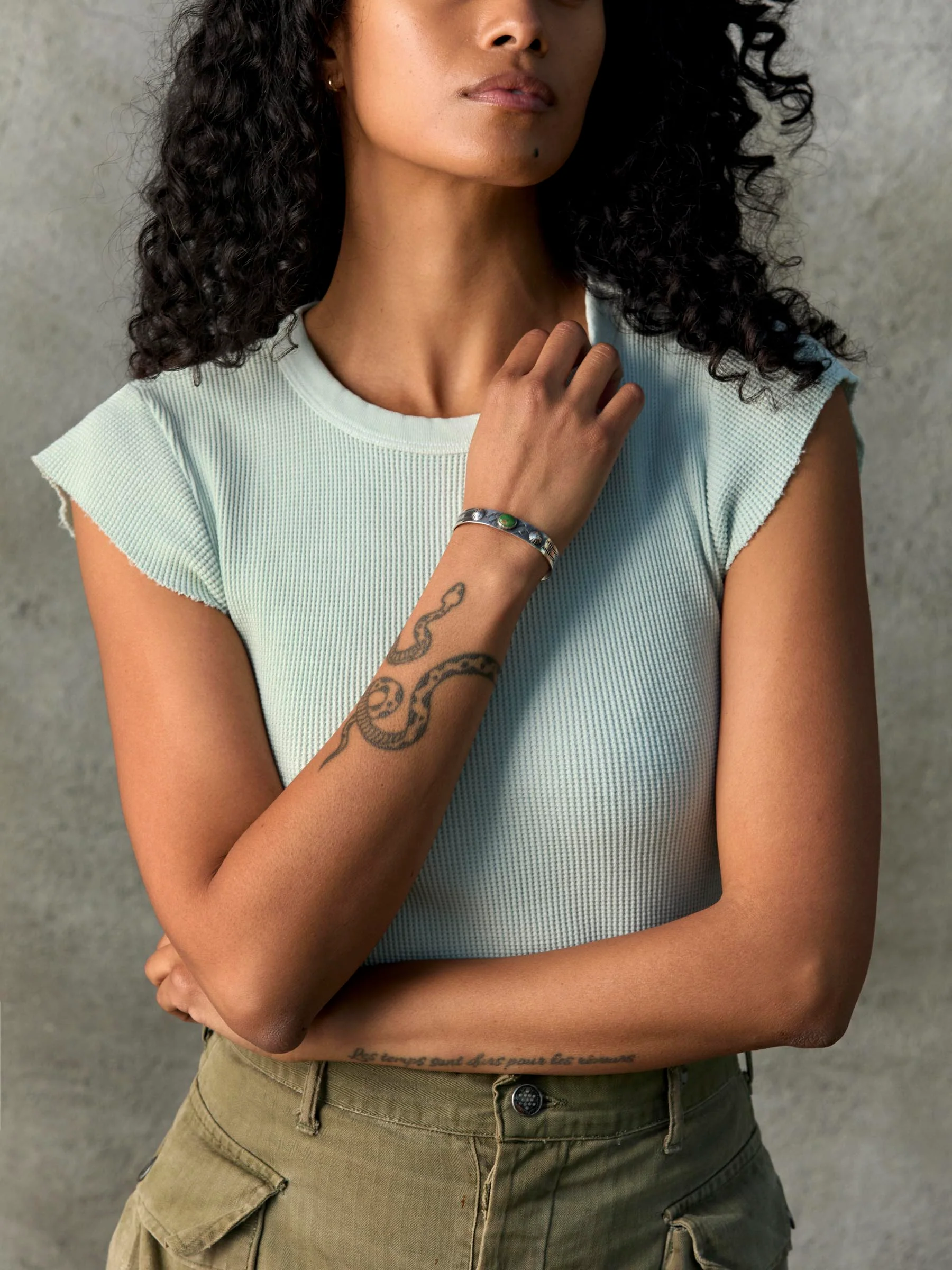 cut sleeve thermal in sky blue - Image 5