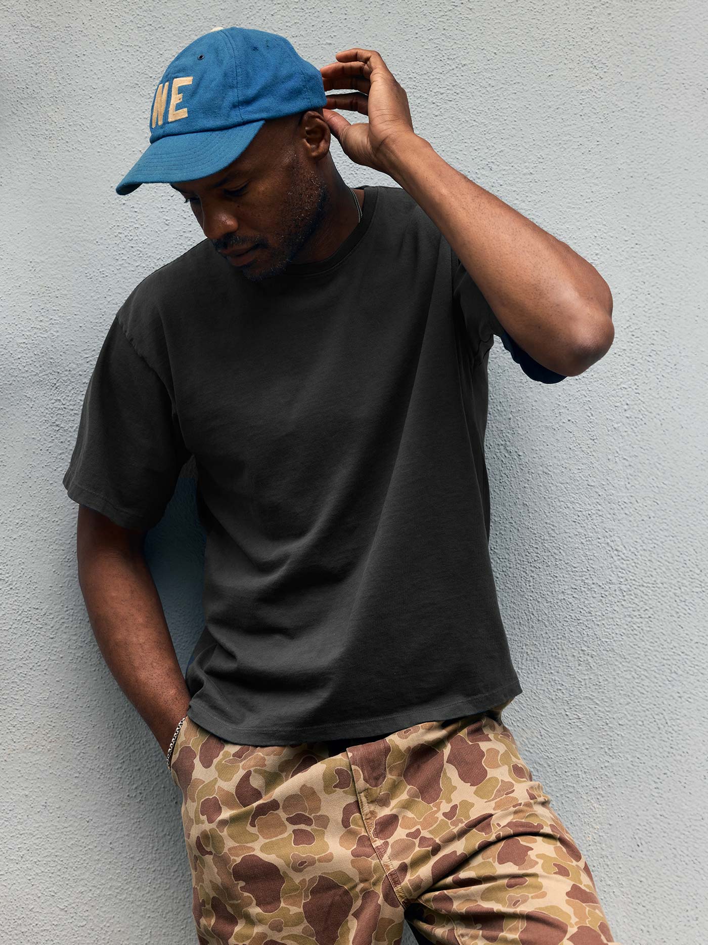 faded black knit box crew - Image 4