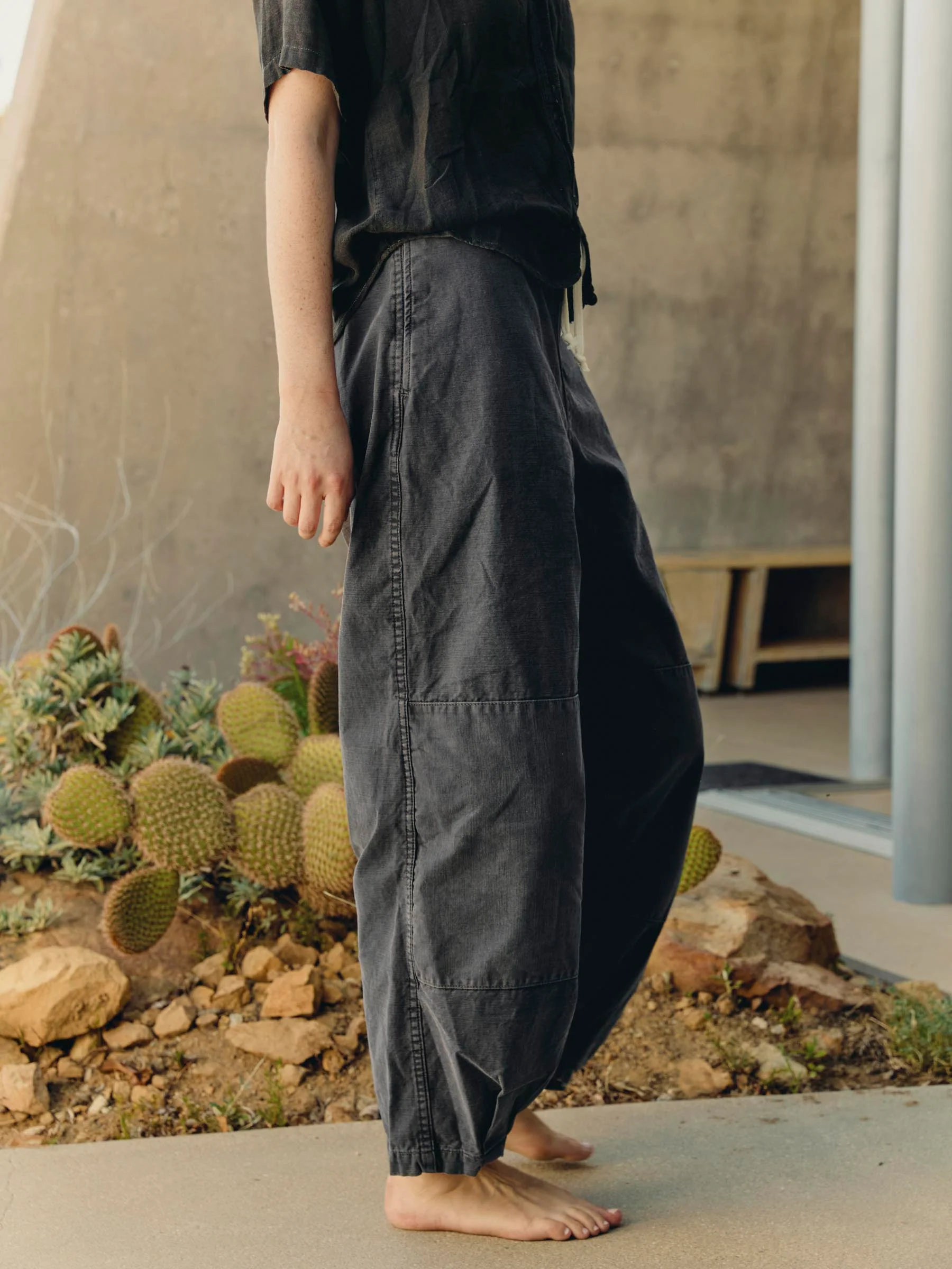 flight pant in faded black - Image 3