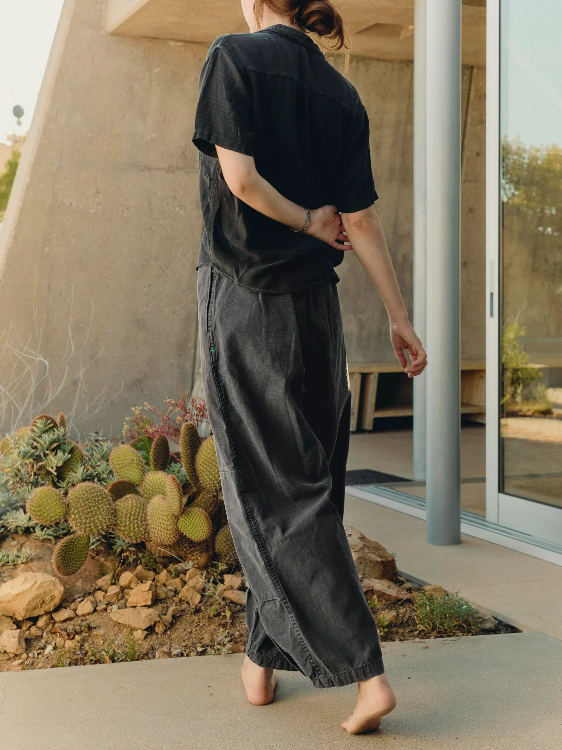 flight pant in faded black - Image 6