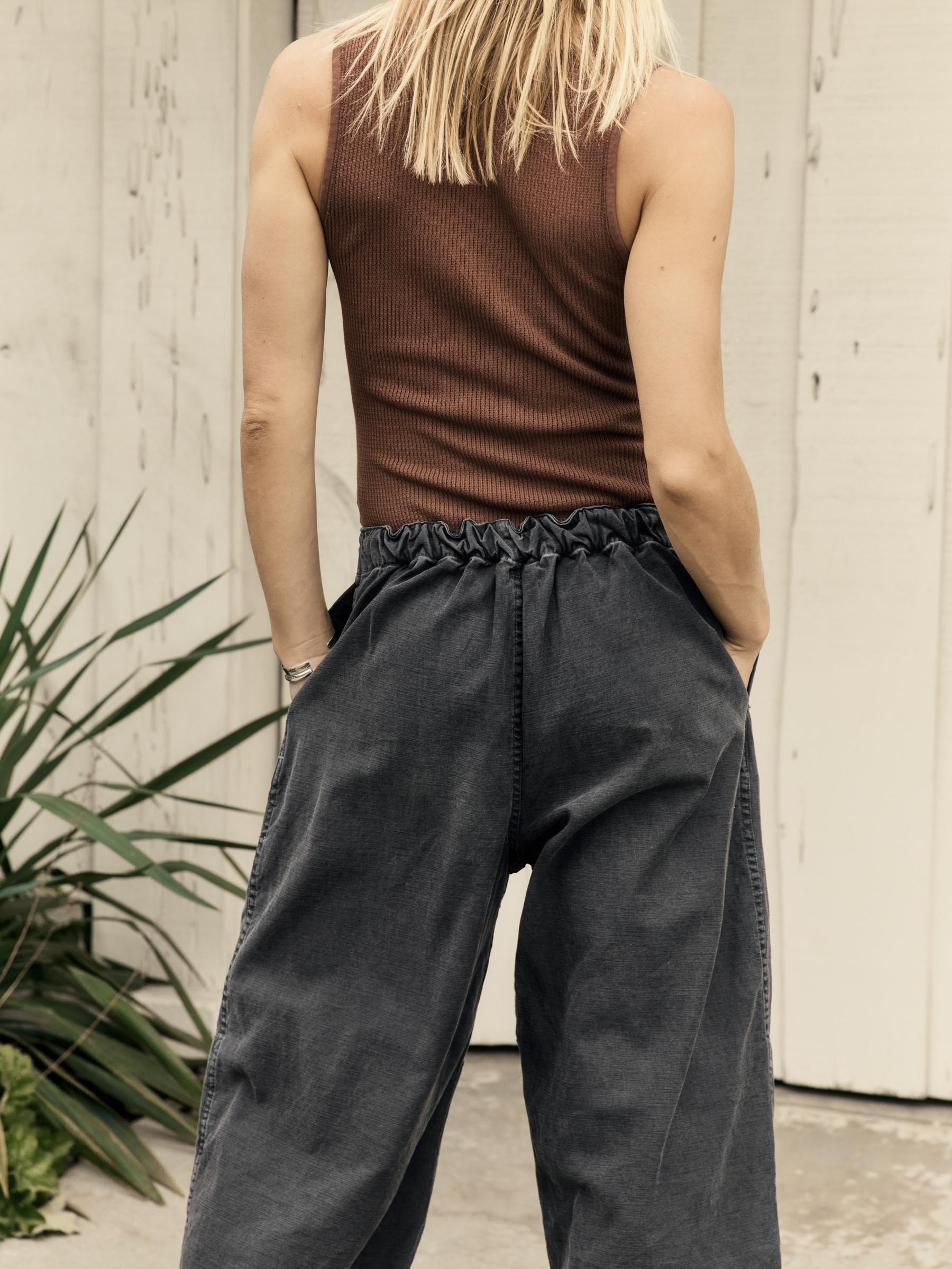 flight pant in faded black - Image 7