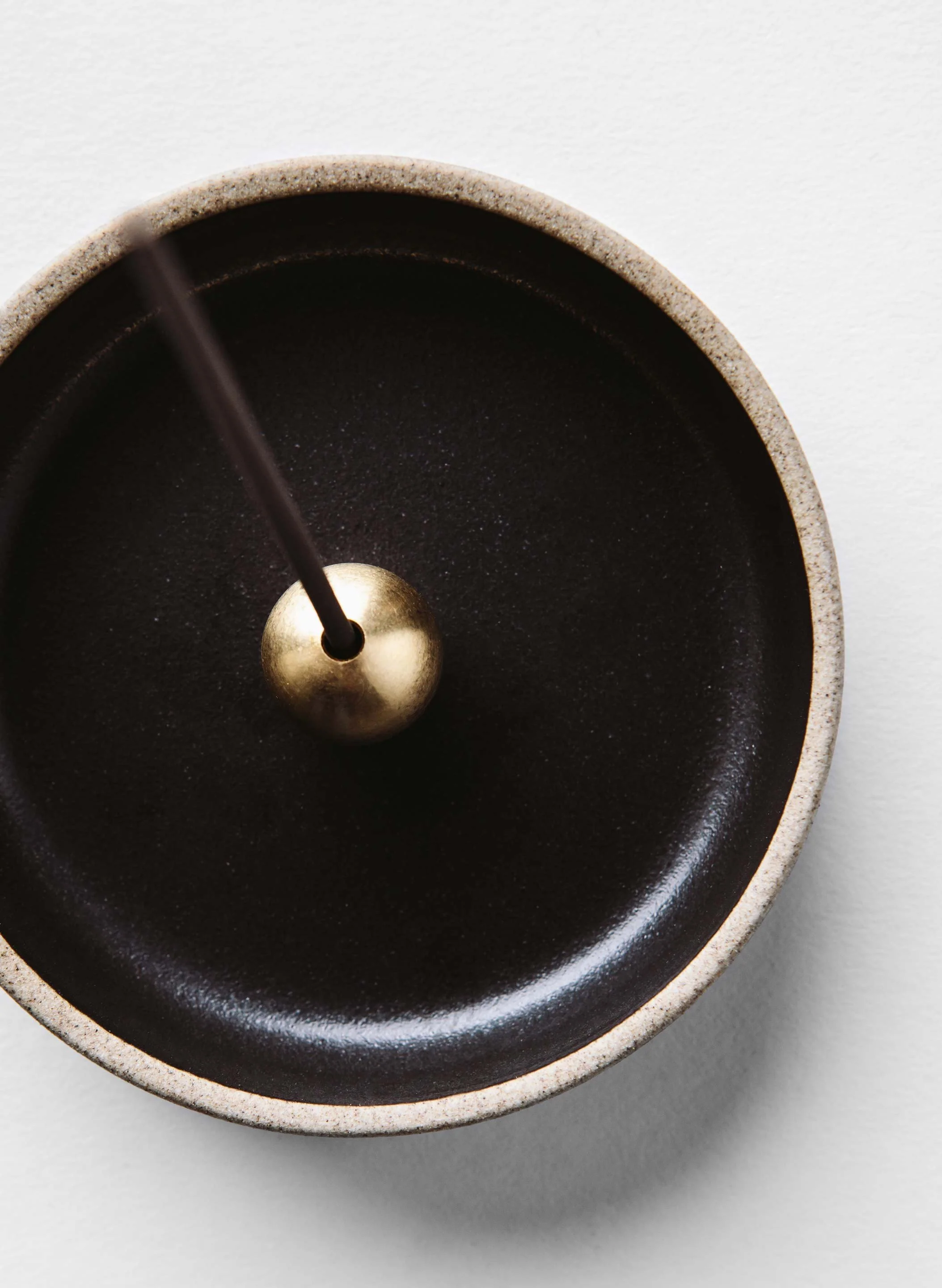 hasami incense holder set with aloeswood - Image 5