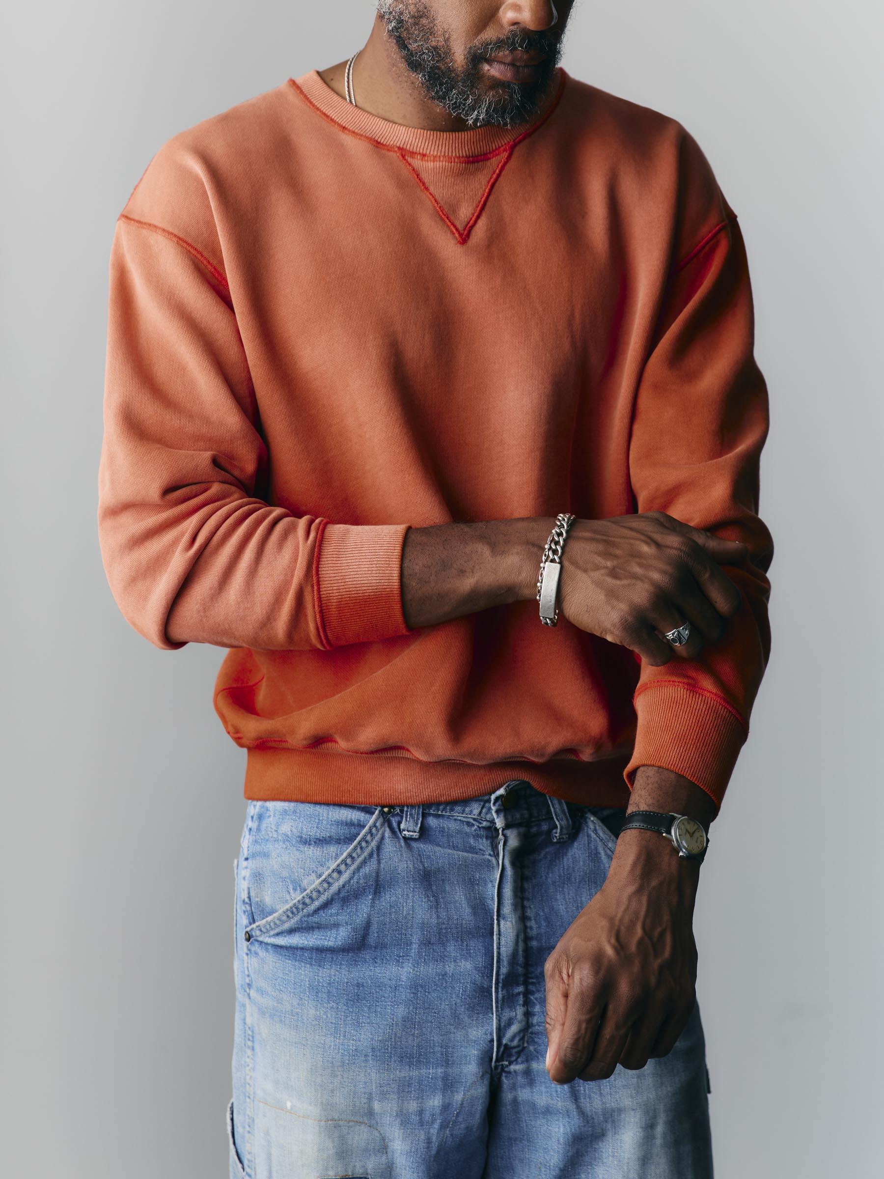 hilts sweatshirt sunfaded red - Image 8