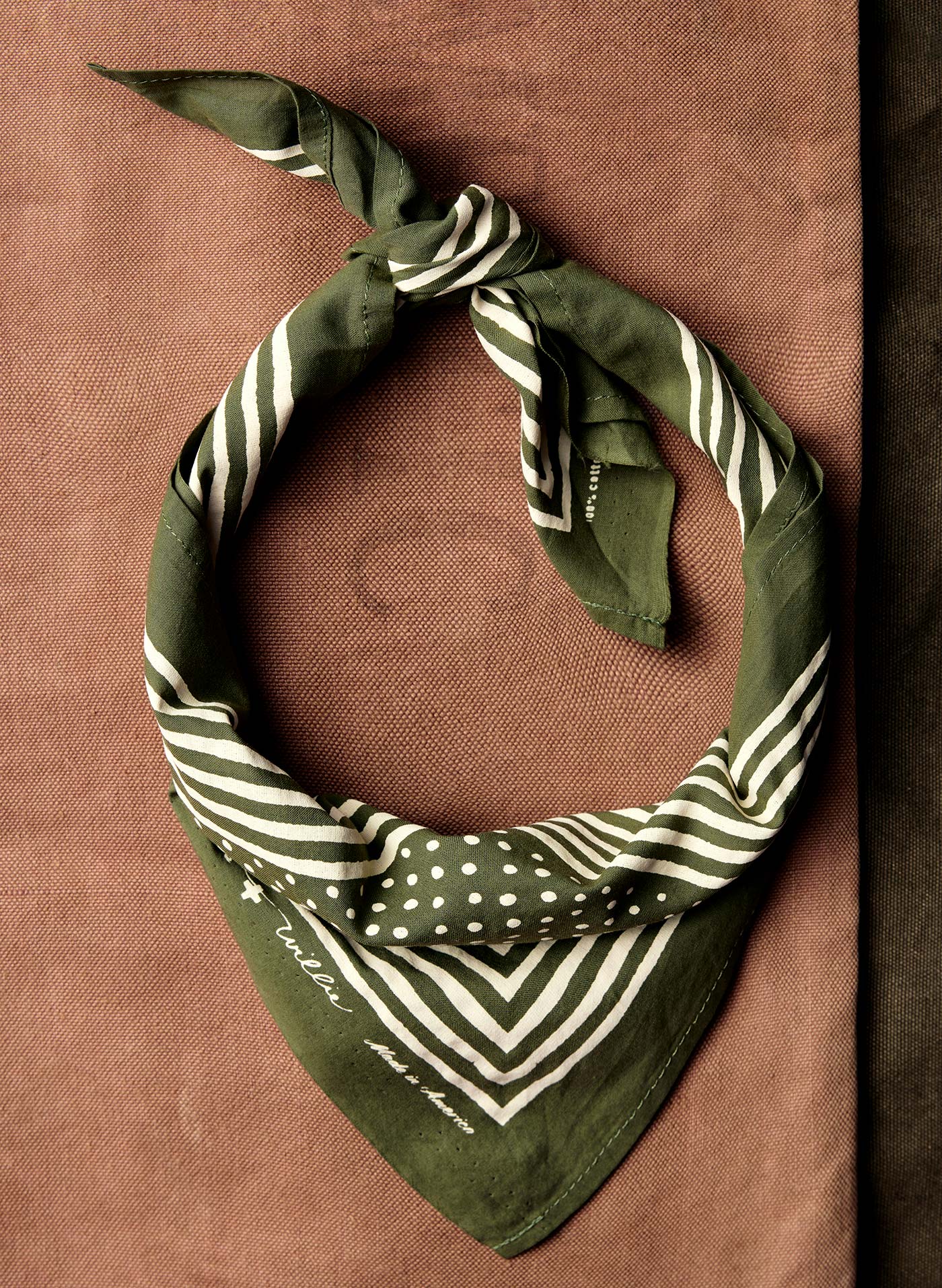 i+w vintage olive bandana v2 - Image 3