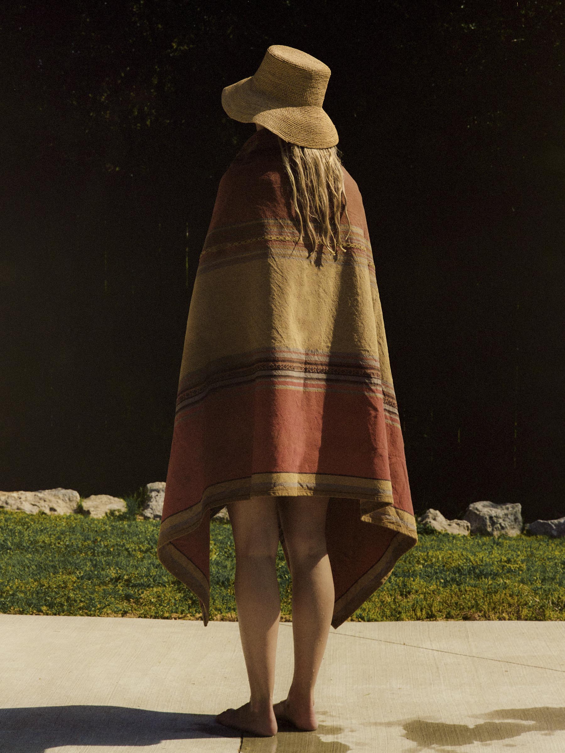 i+w x family heirloom weavers beach blanket - Image 6