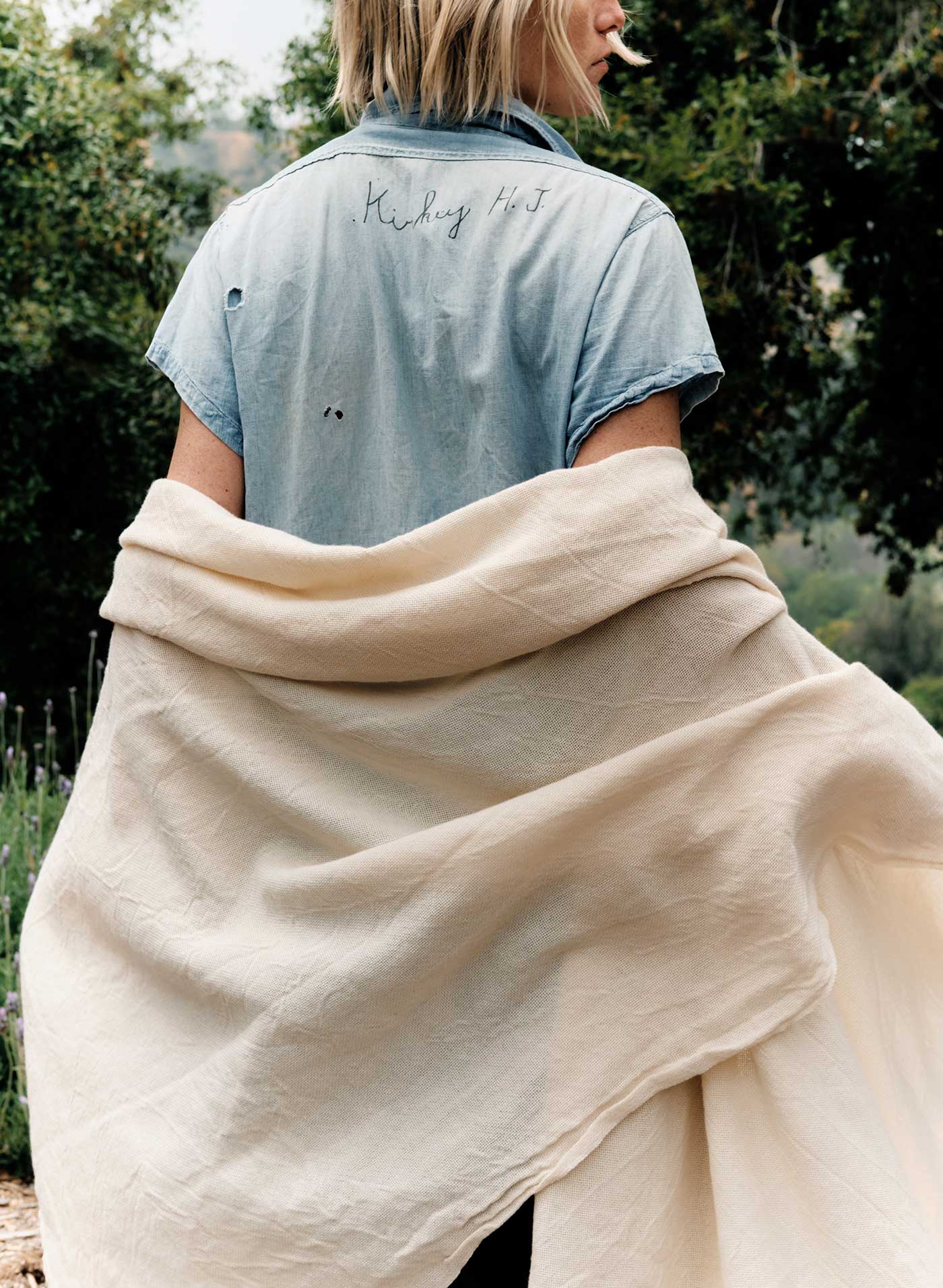 i+w x family heirloom weavers cotton throw in natural - Image 4