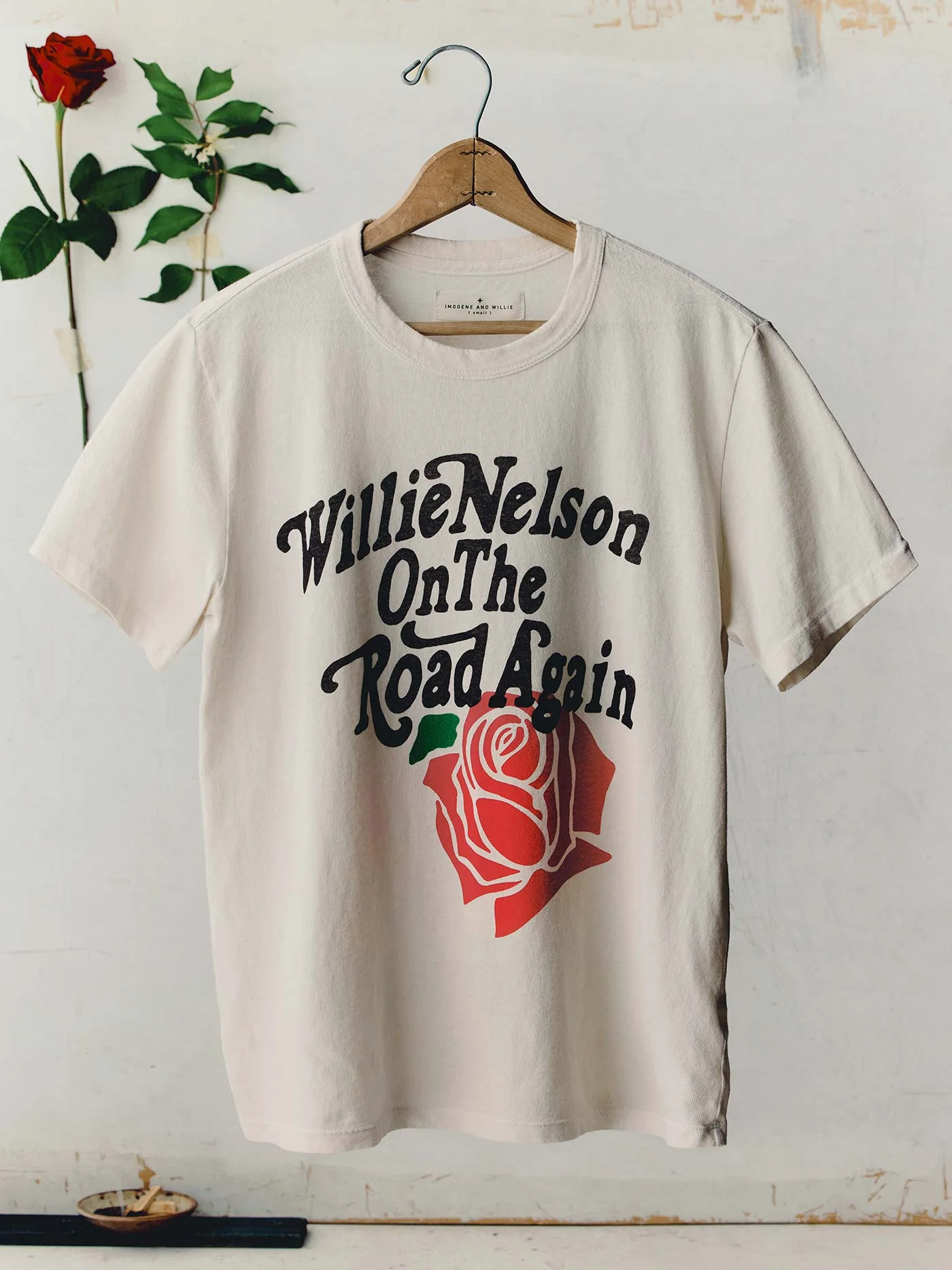 i+w x willie nelson "on the road again" tee