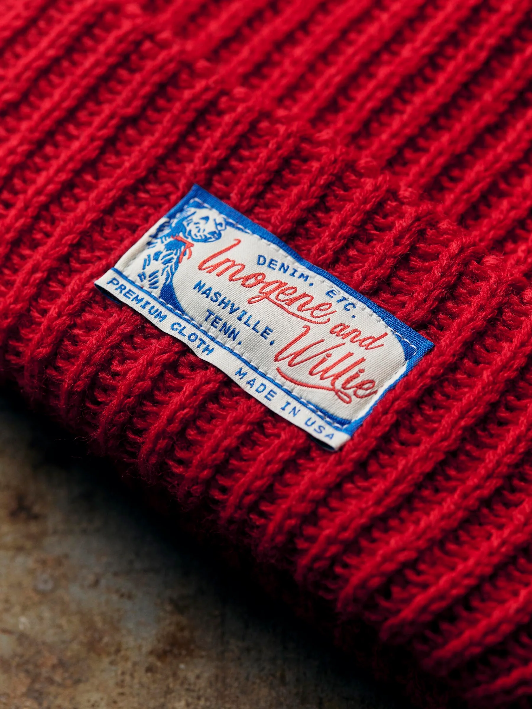 knit "bird dog" cap in red - Image 2
