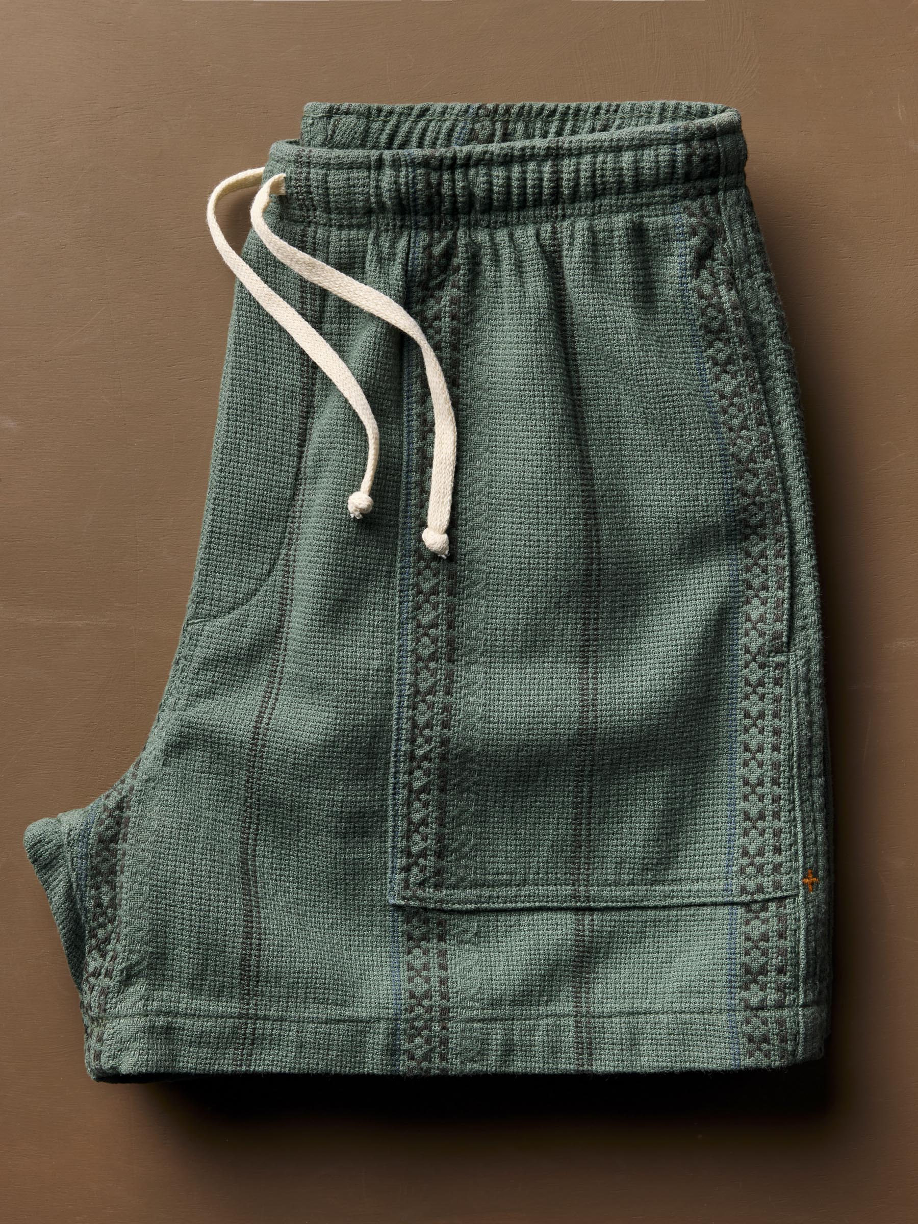 lagos lounge short in spruce - Image 4