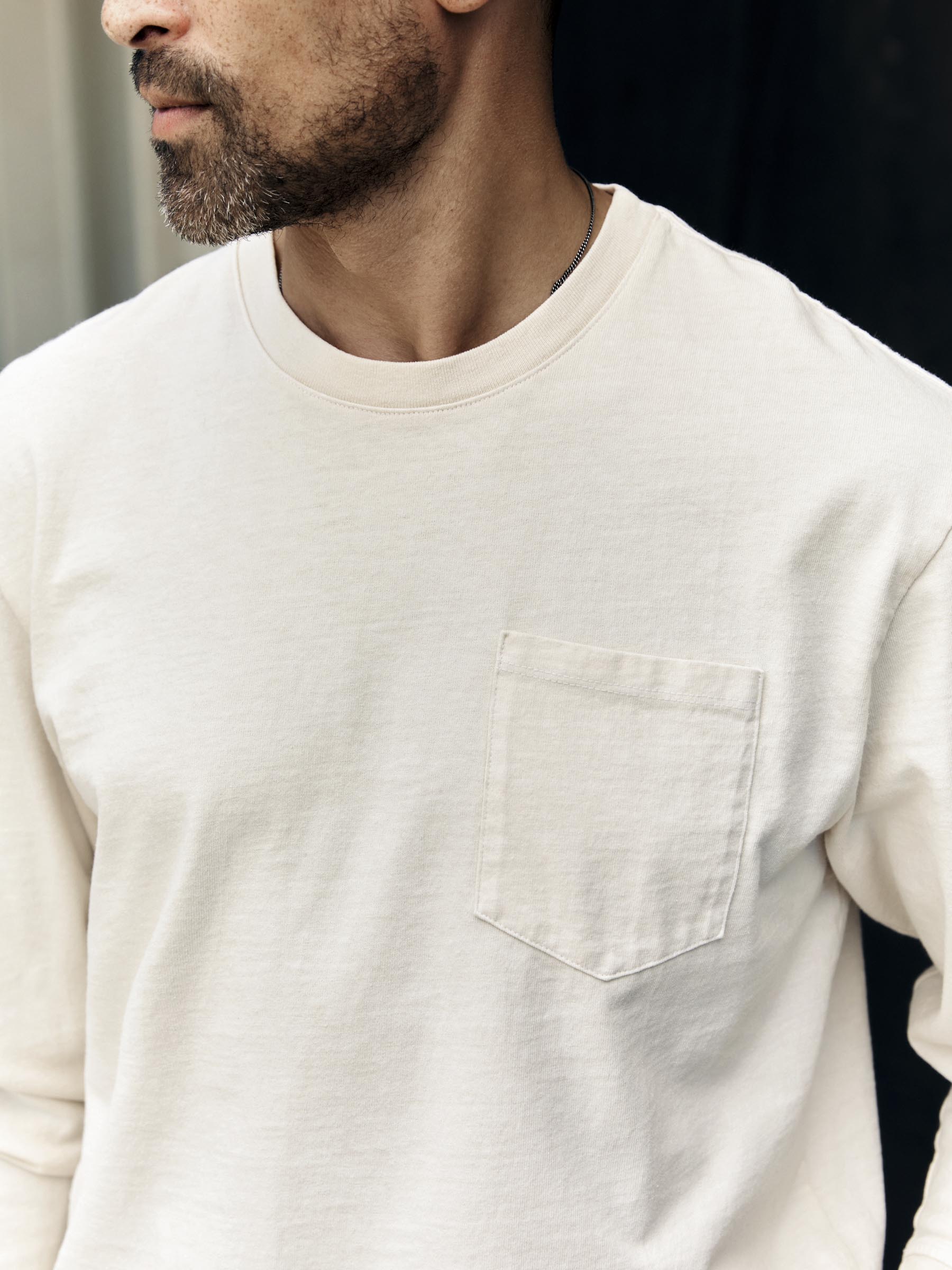 long sleeve pocket tee in vintage white - Image 4
