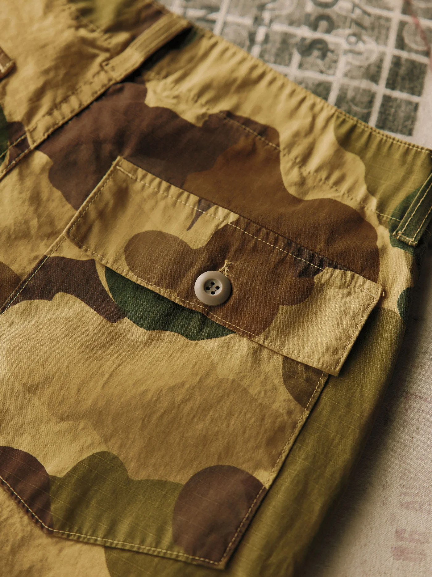 oliver military trouser in painted camo - Image 7