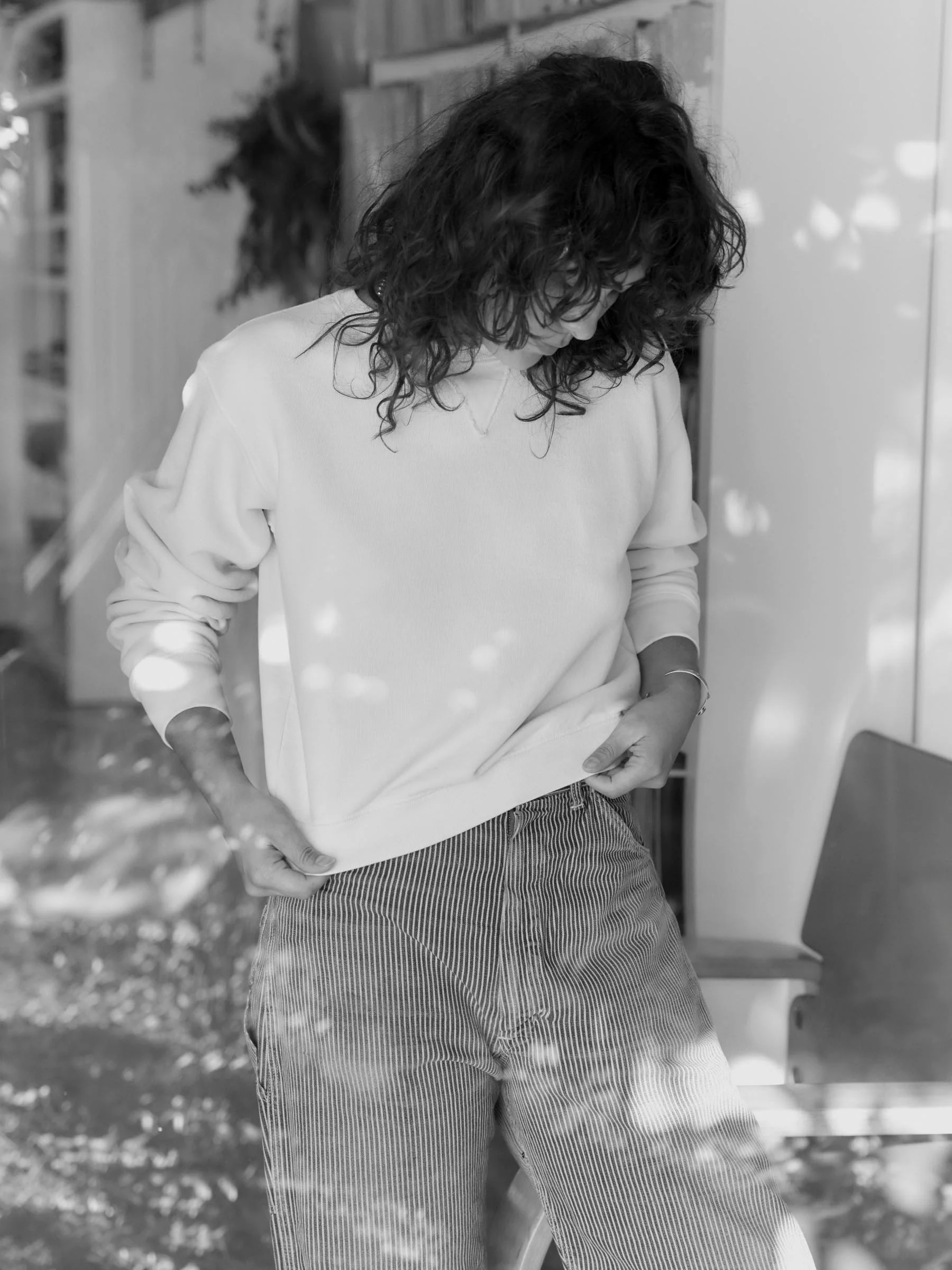penny sweatshirt in vintage white - Image 6