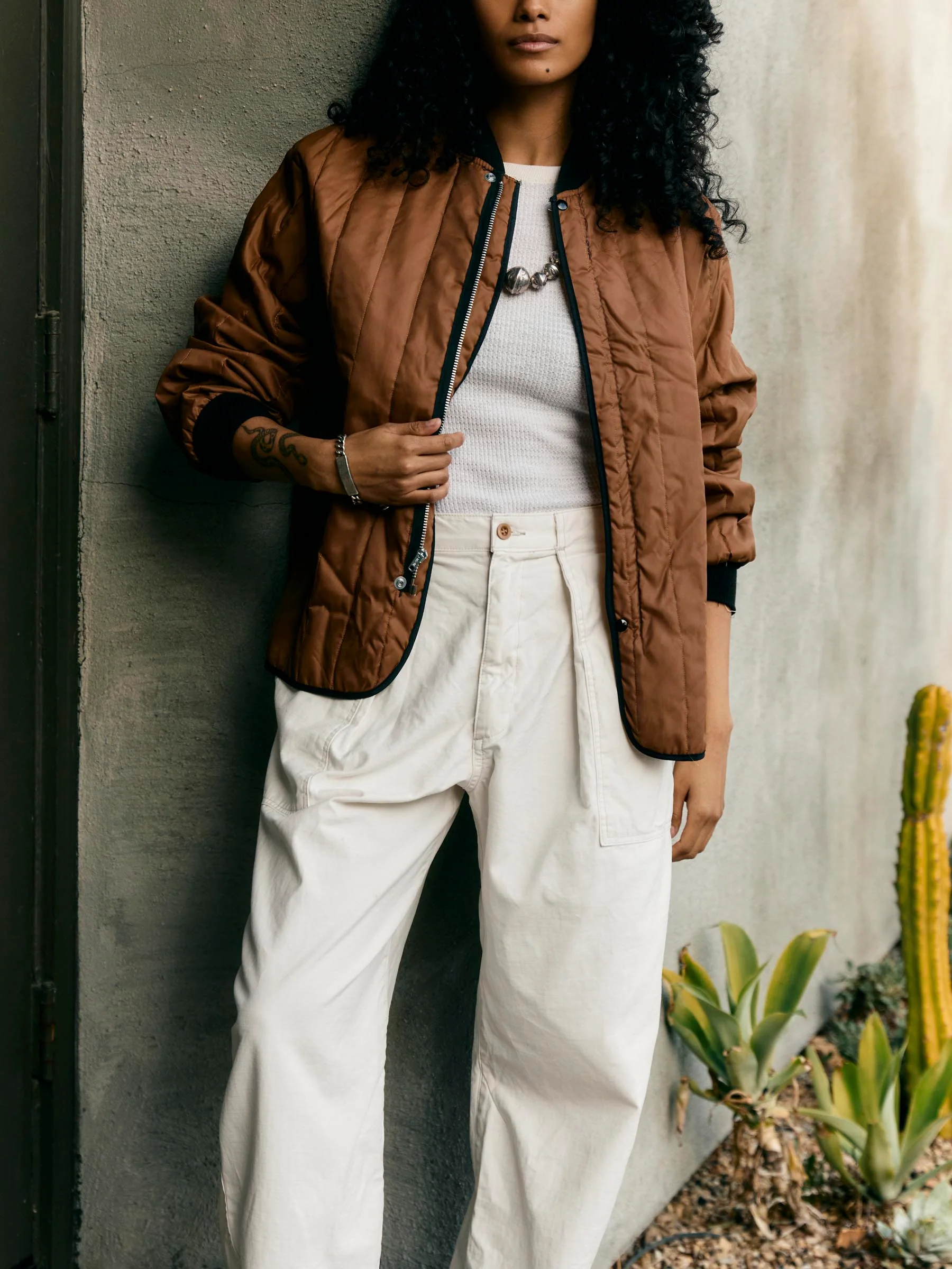 service trouser in bone - Image 3