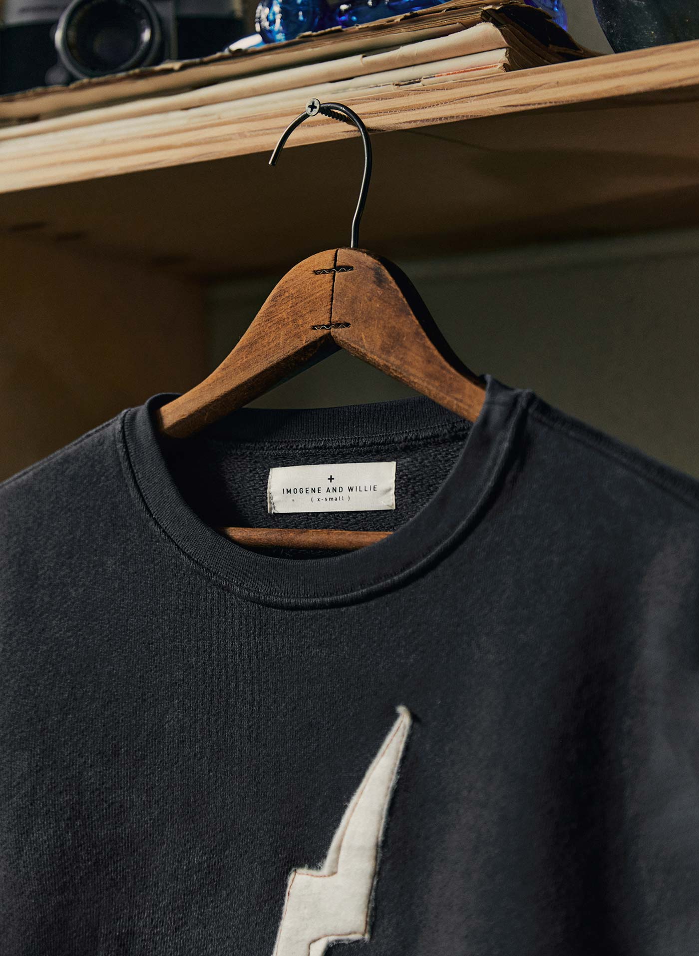 the "bolt" sweatshirt in black - Image 9
