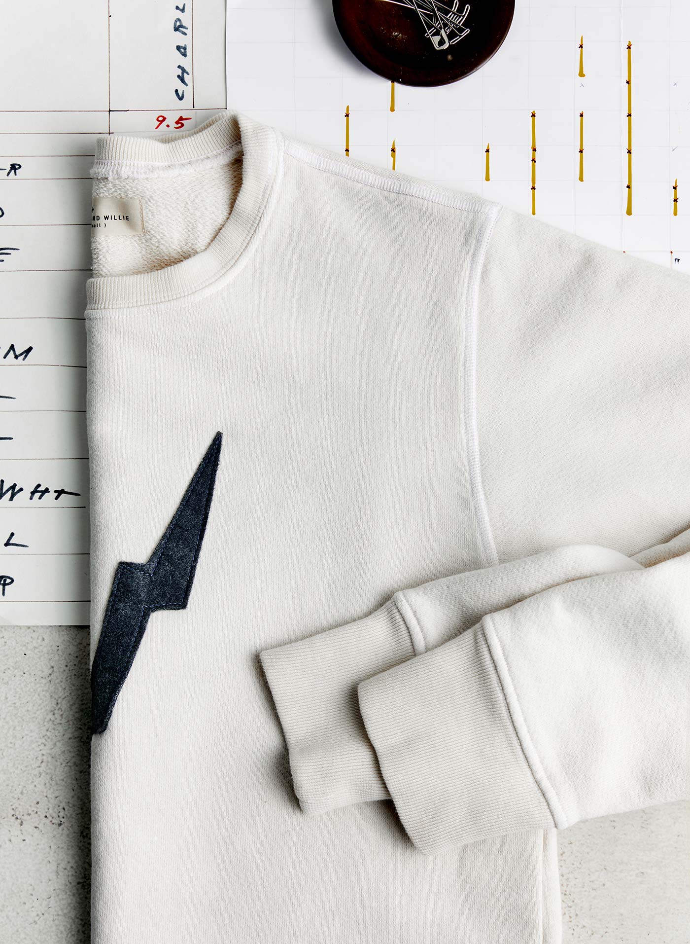 the "bolt" sweatshirt in white - Image 3