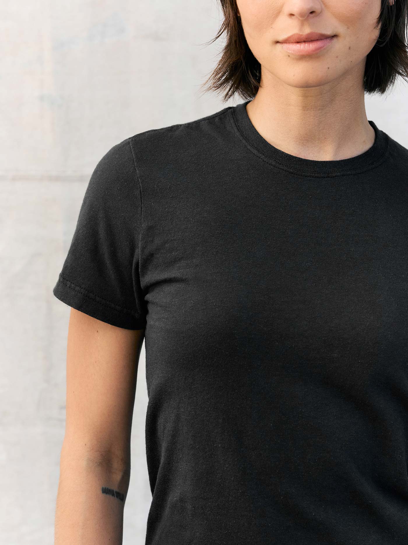 the cotton project tee in faded black (2-pack) - Image 4