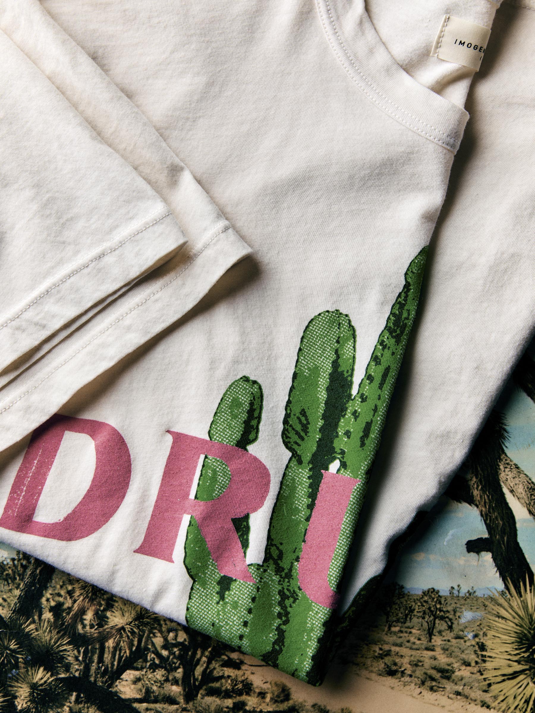 the "drugs" tee - Image 4