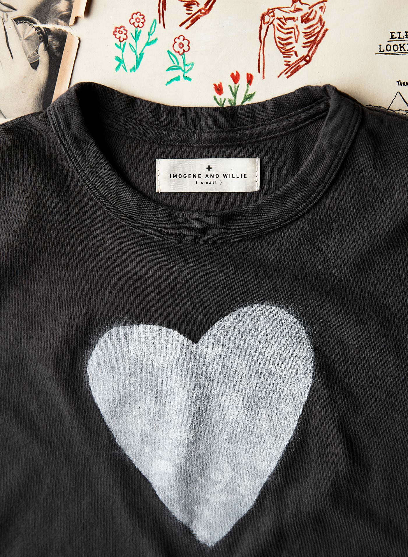 the "heart" tee in black - Image 5