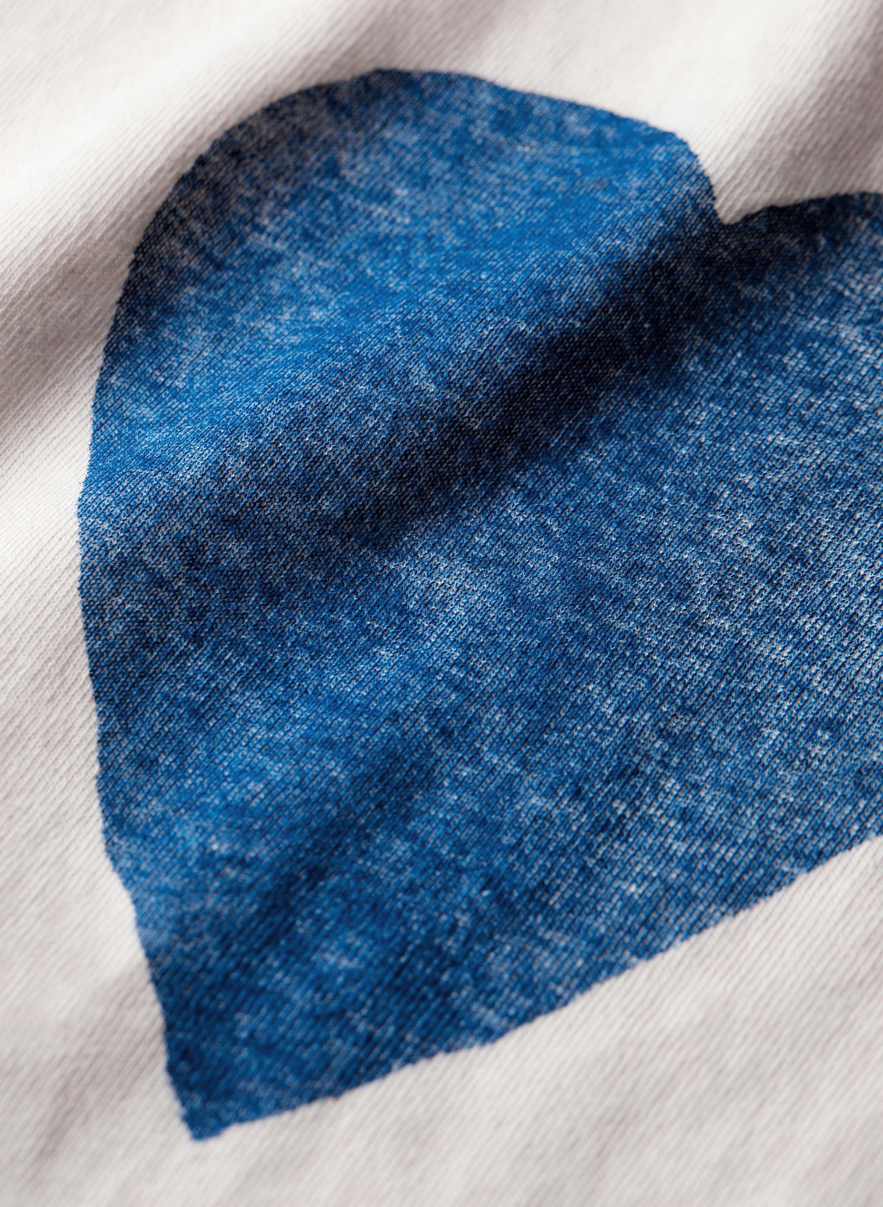the "heart" tee in blue - Image 3