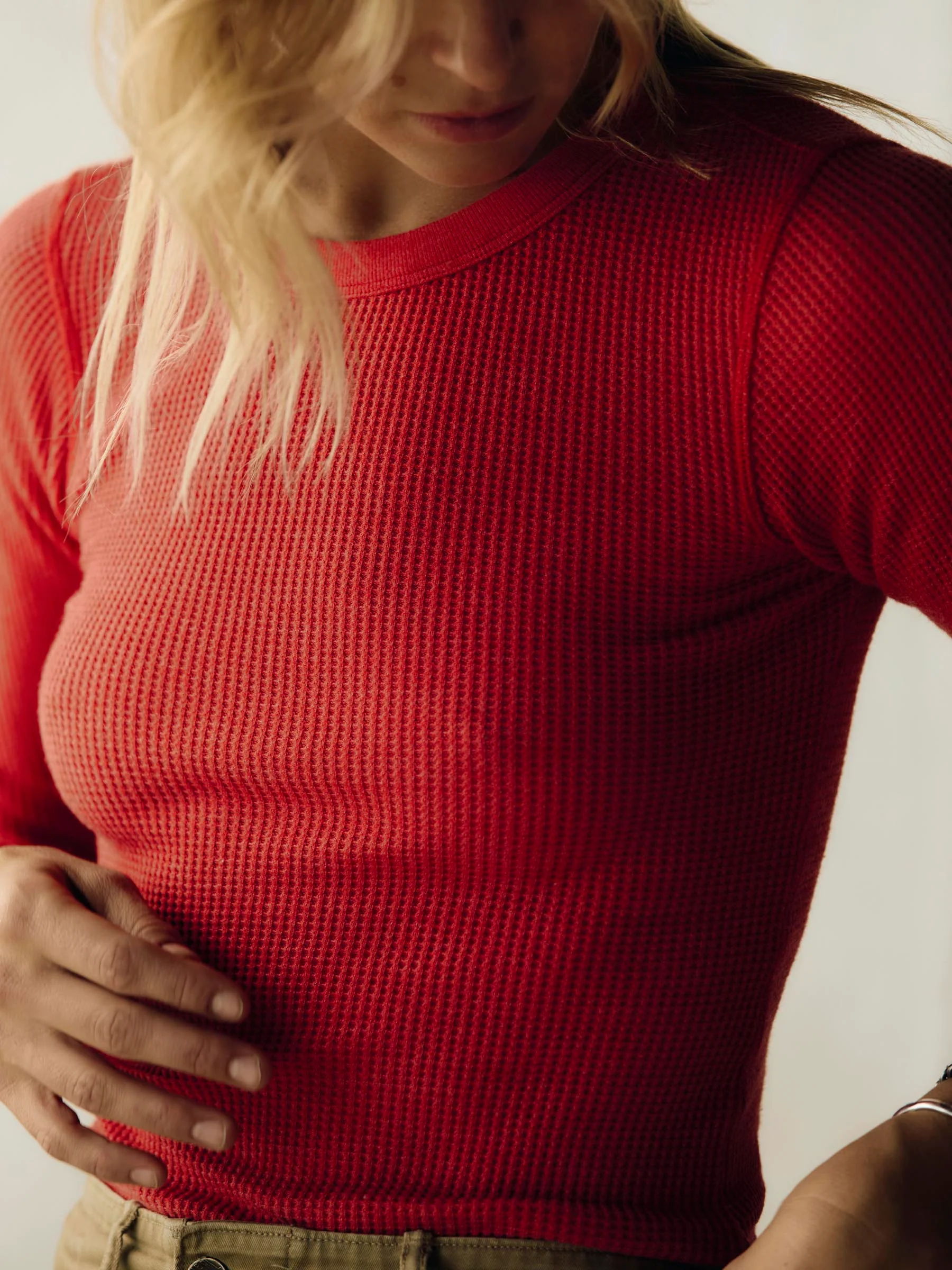 long sleeve waffle thermal in faded red - Image 6