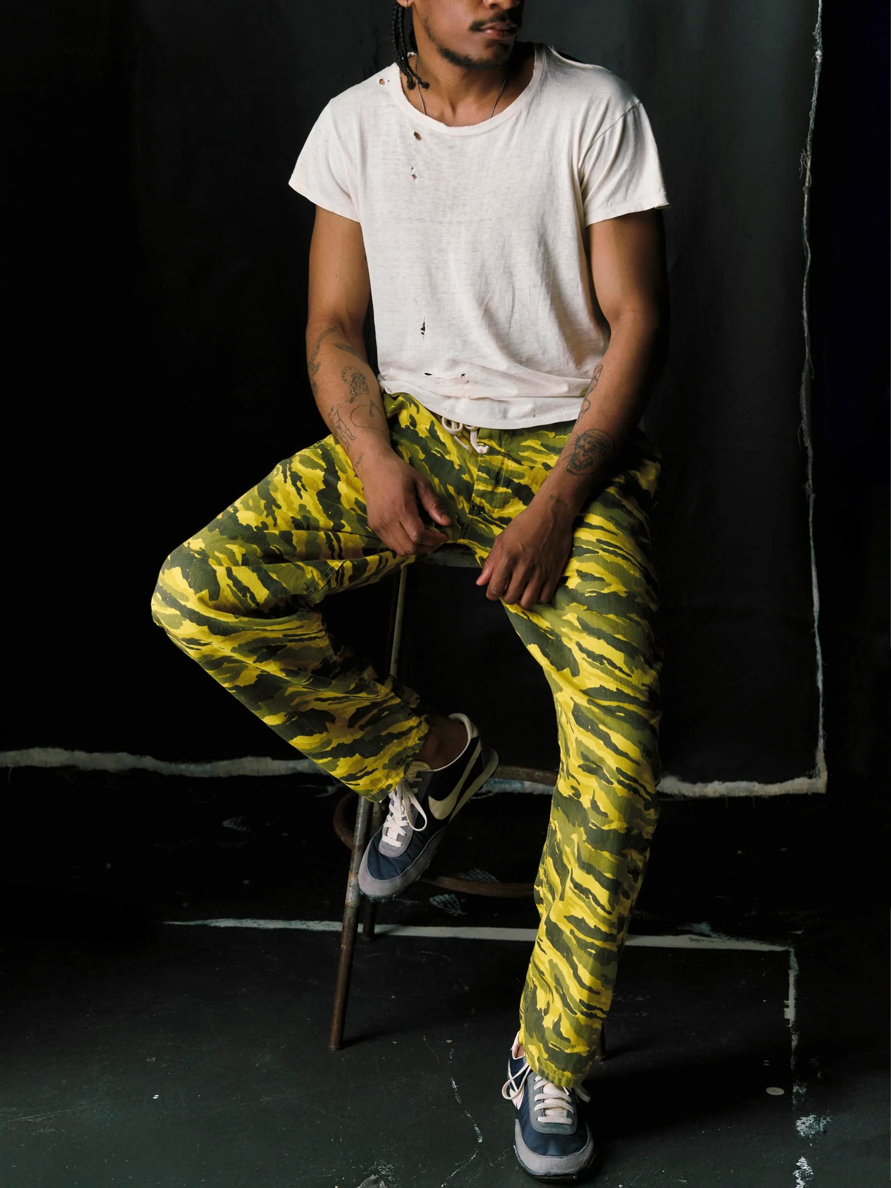 the lounge pant in brushstroke camo - Image 3