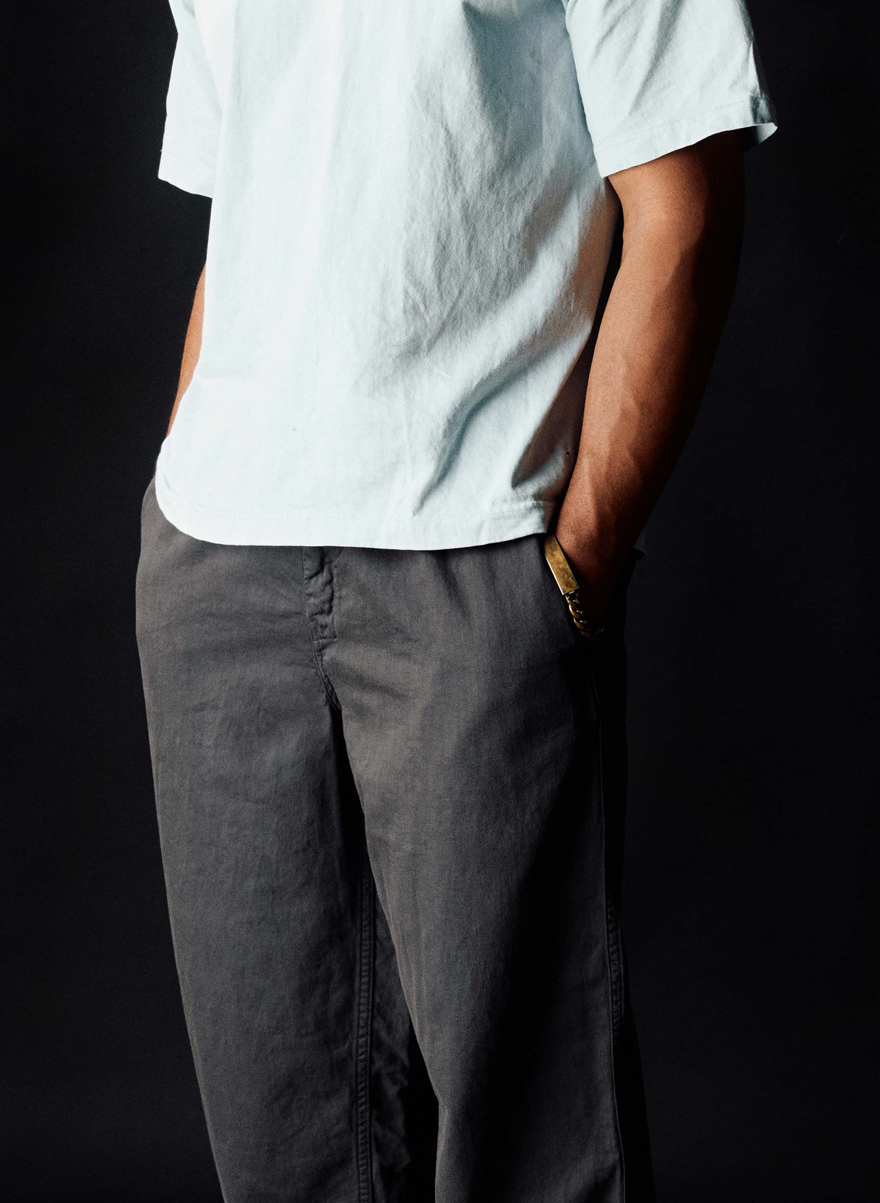 the lounge pant in faded black - Image 10
