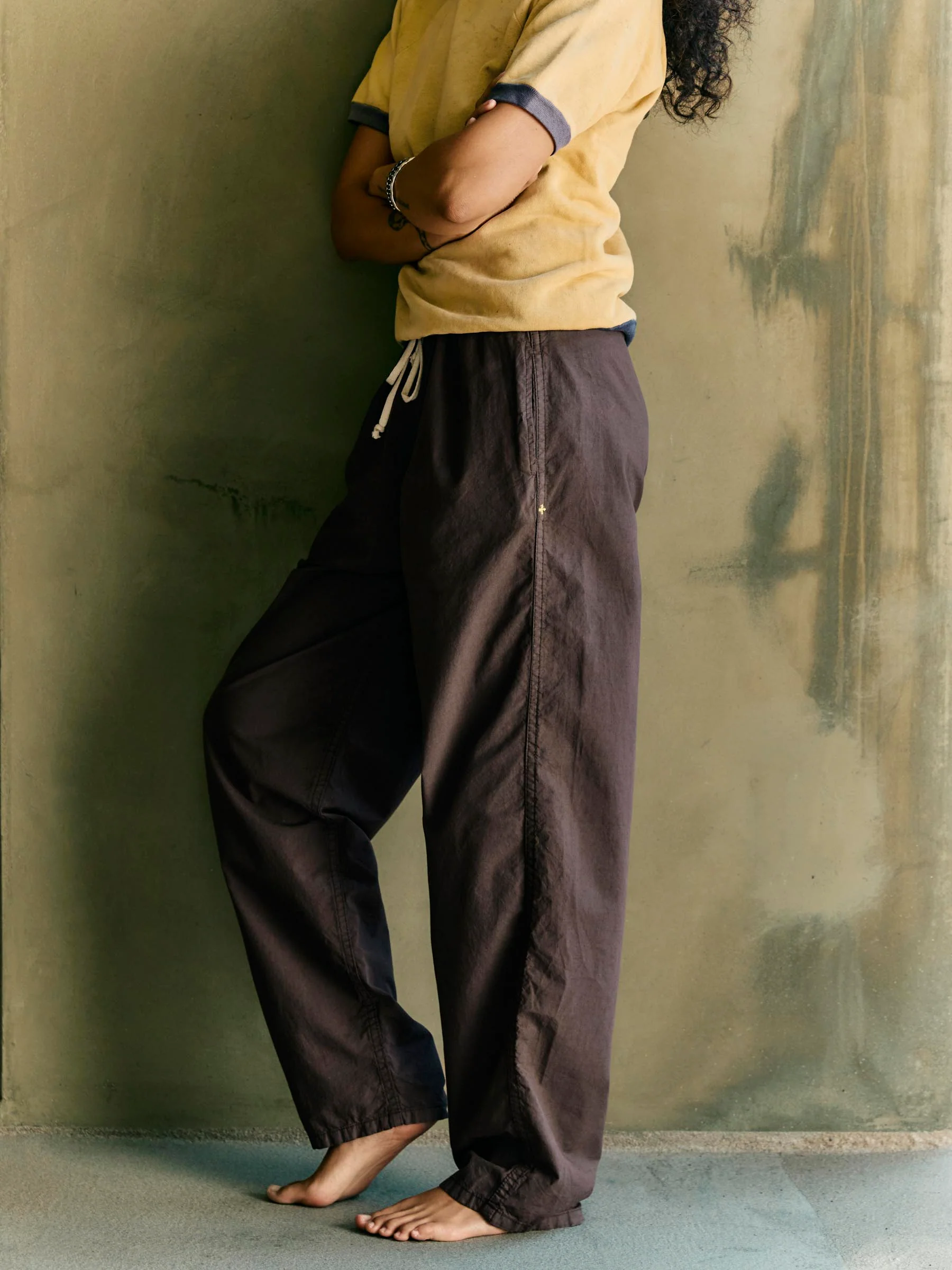 the lounge pant in umber poplin - Image 8
