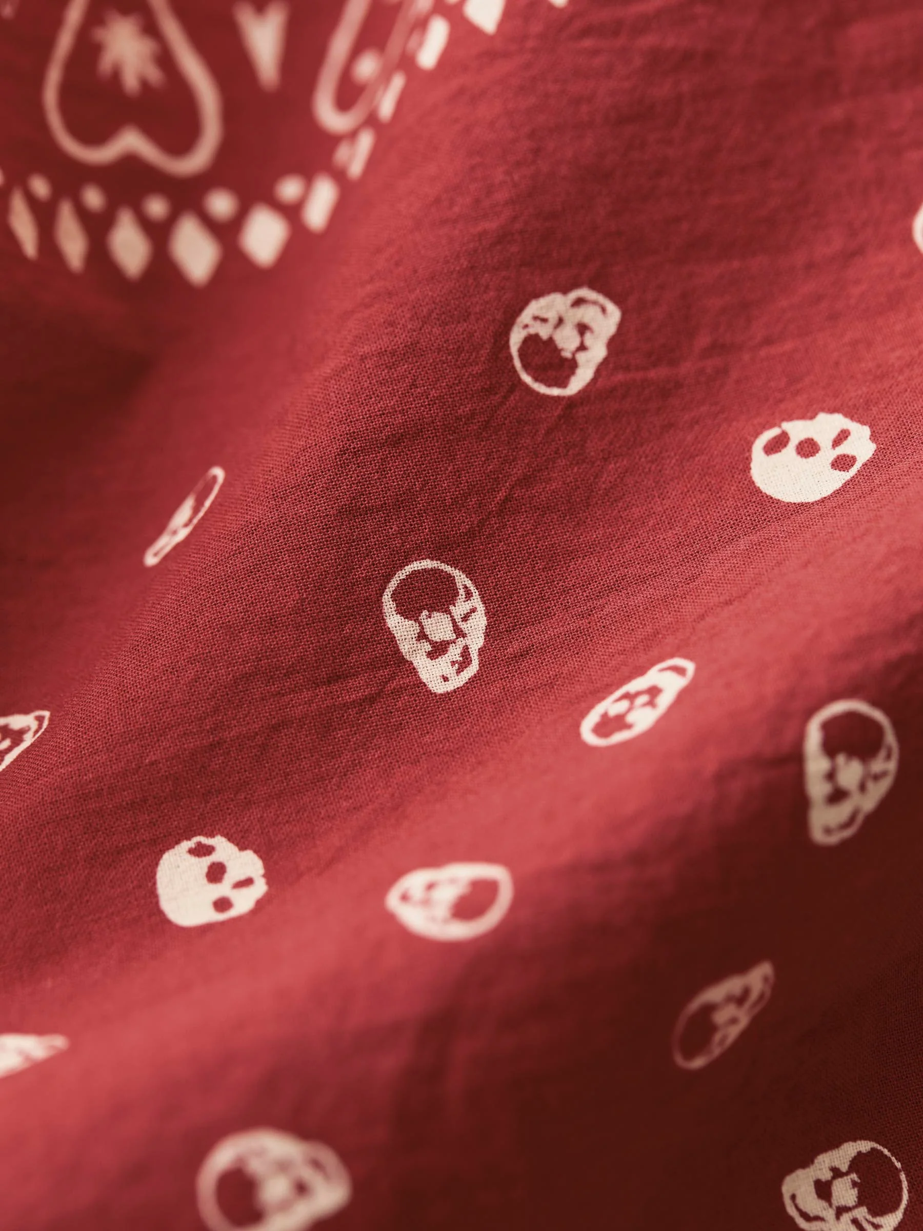 the "muerte" bandana in red - Image 3