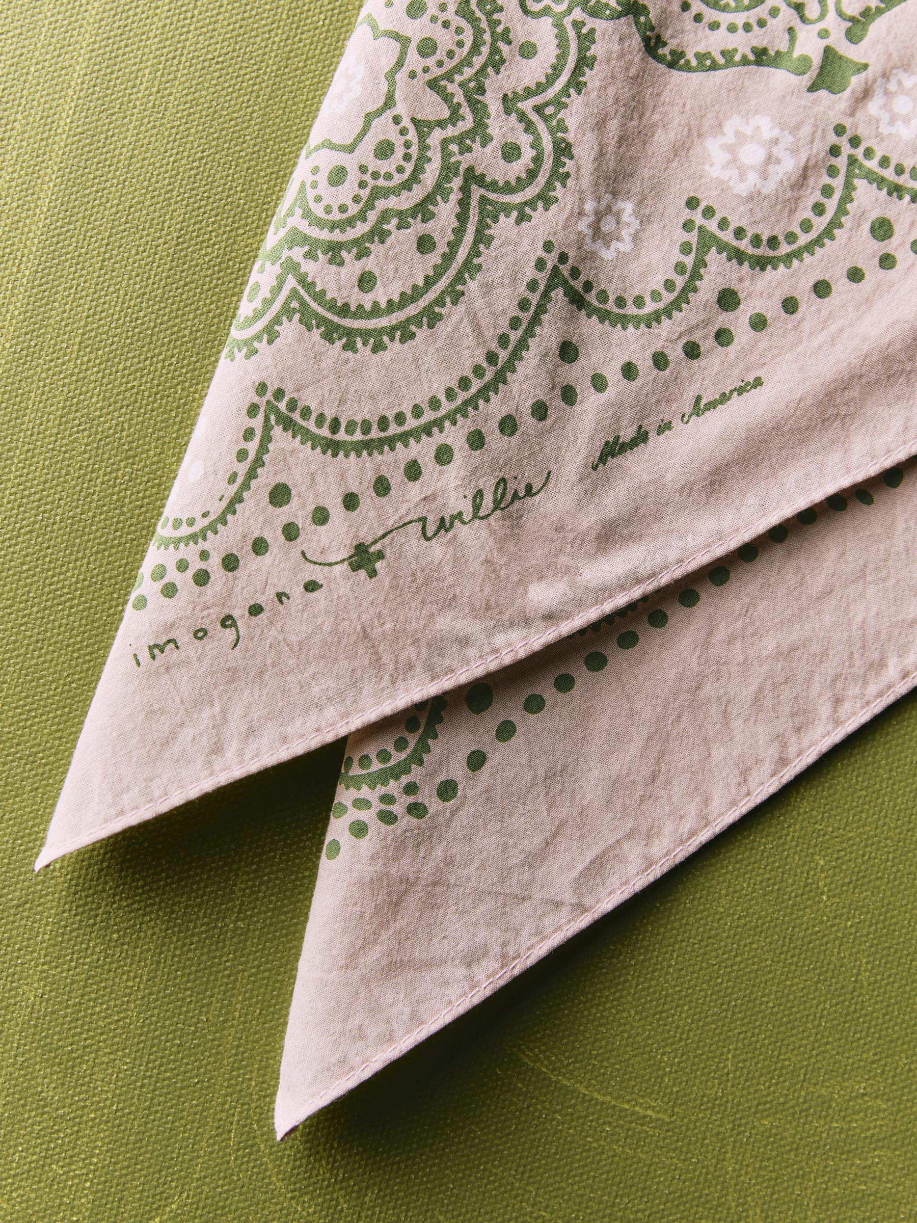 the "pink stone" bandana - Image 4
