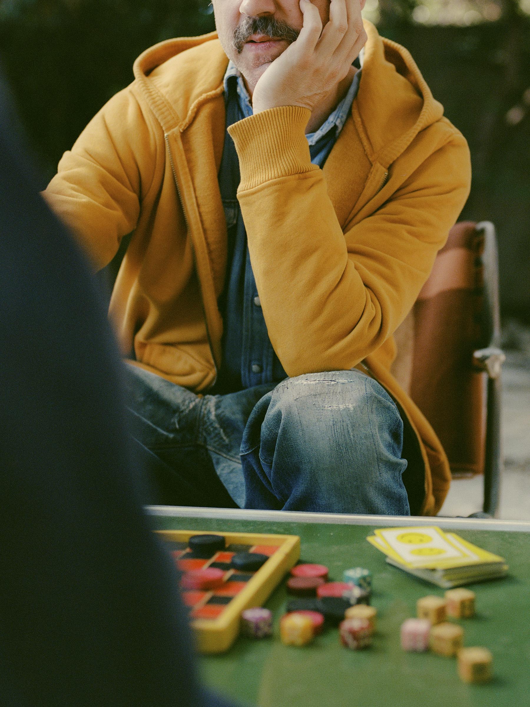 the standard zip sweatshirt in amber - Image 2