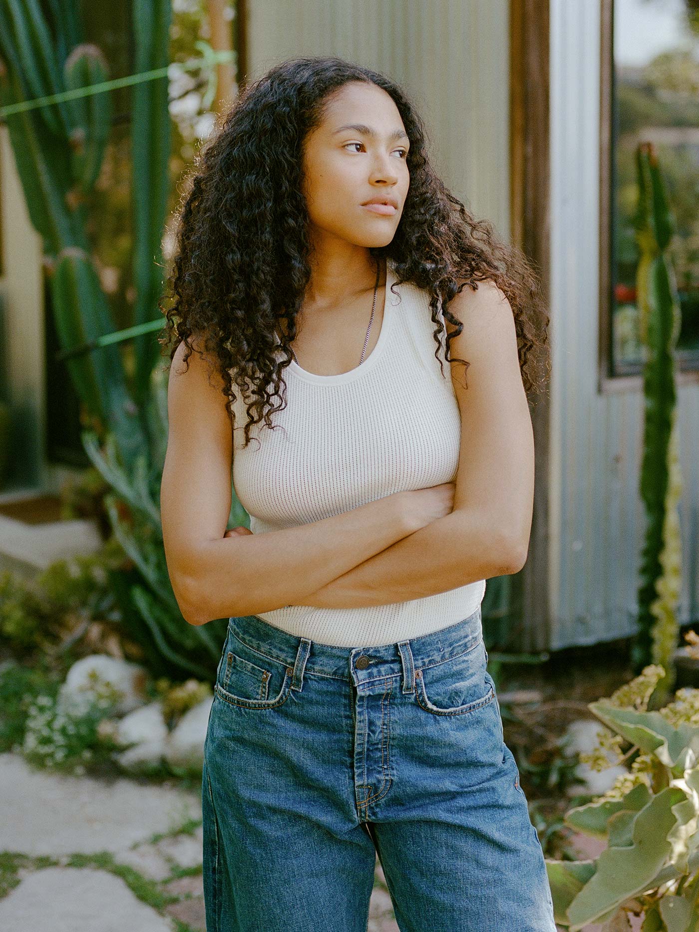 the vintage tank in open knit white - Image 5