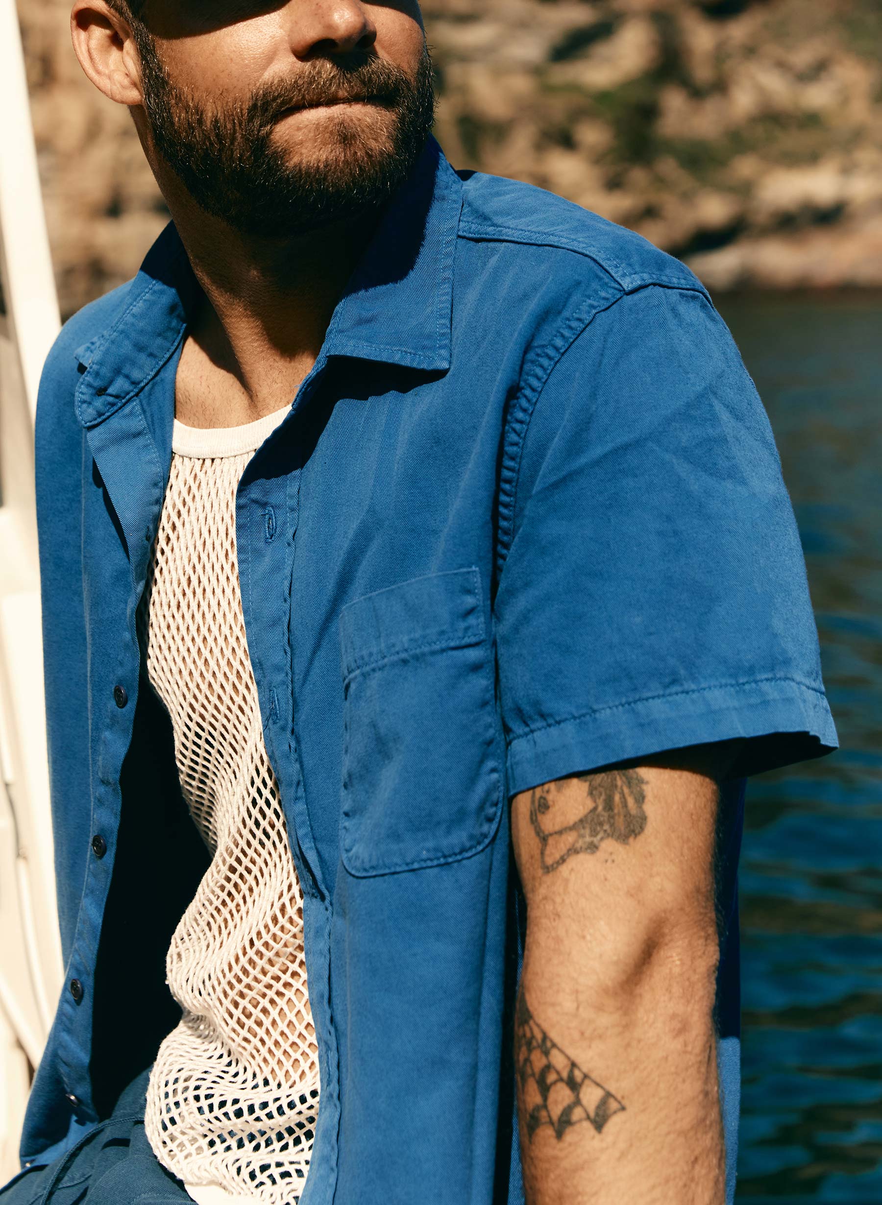 the whisper twill shirt in blue - Image 9
