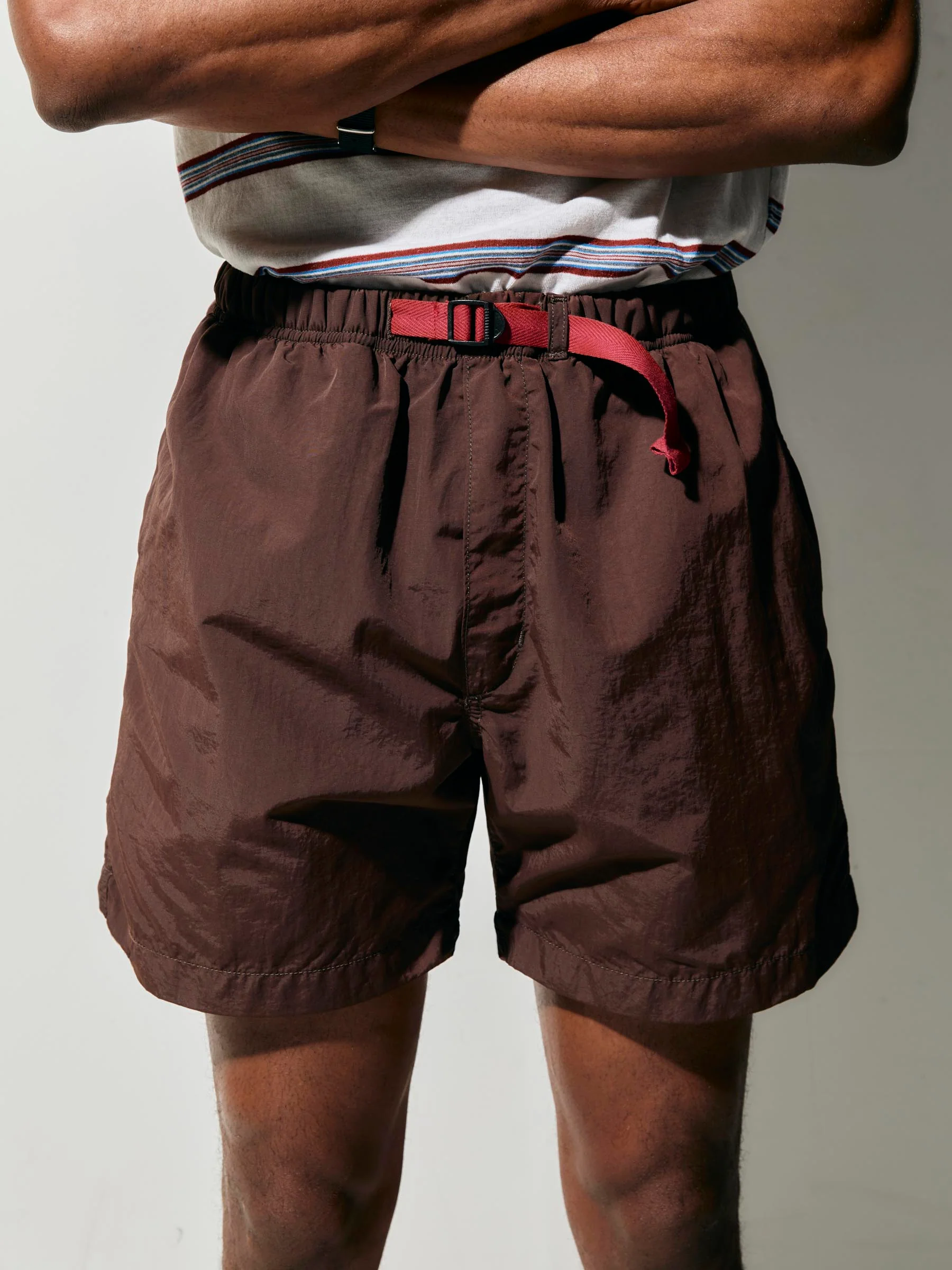 trail short in brown