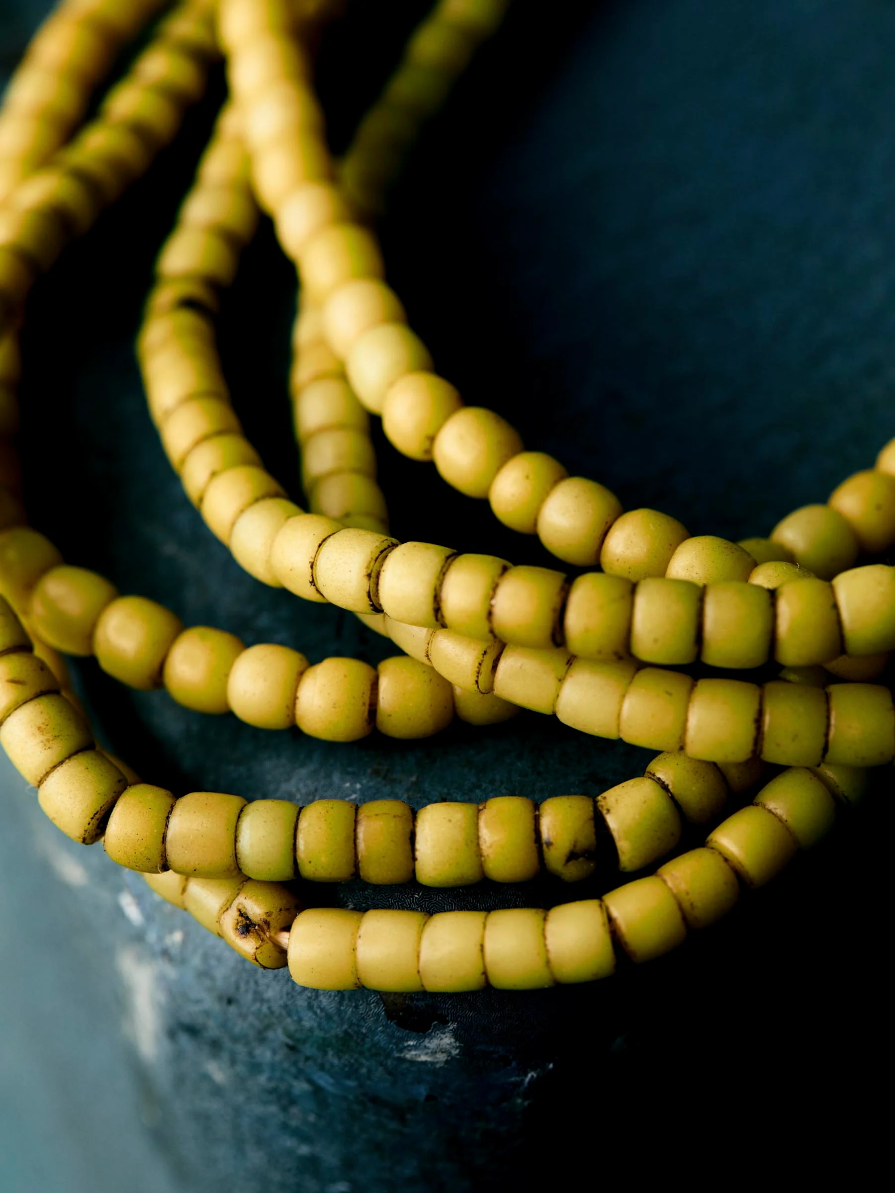 vintage yellow trade bead necklace - Image 2